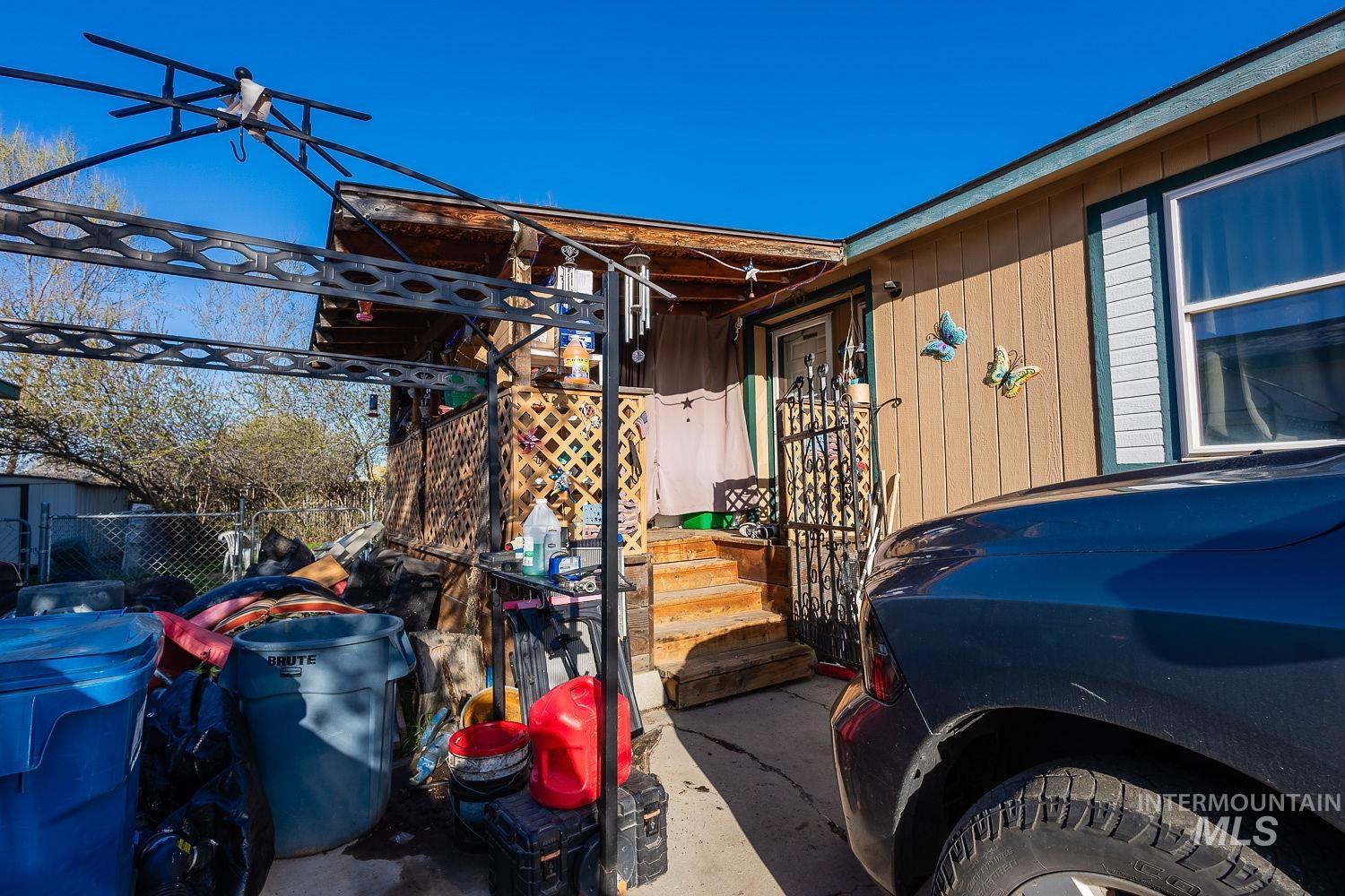 8181 Andy Ln Property Photo 4