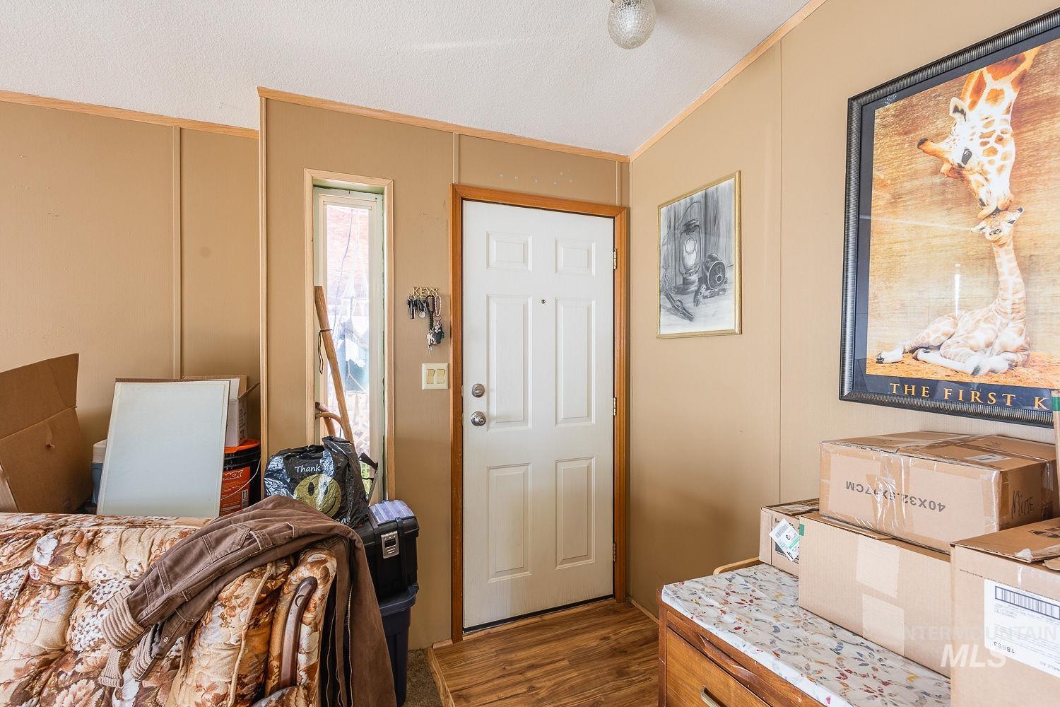 8181 Andy Ln Property Photo 6