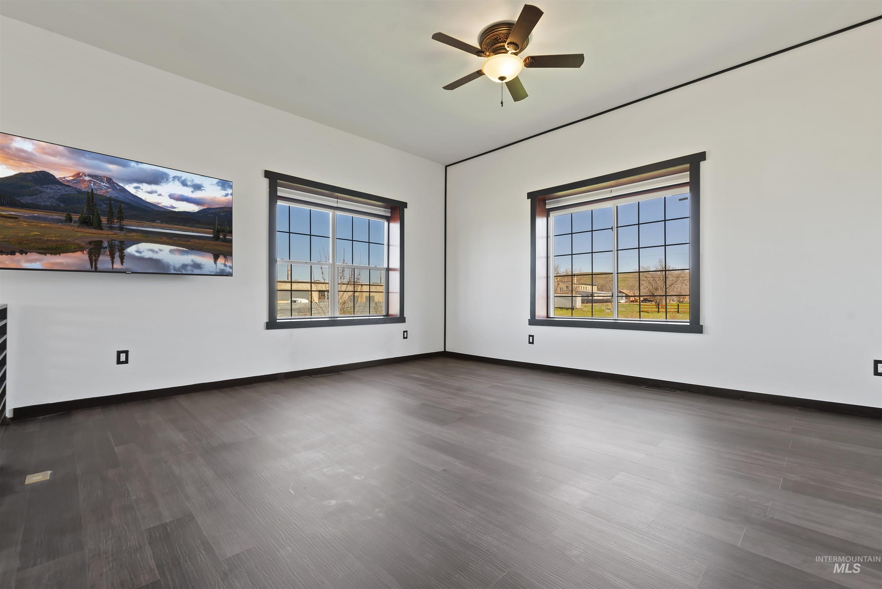 2480 Galey Street Property Photo 10