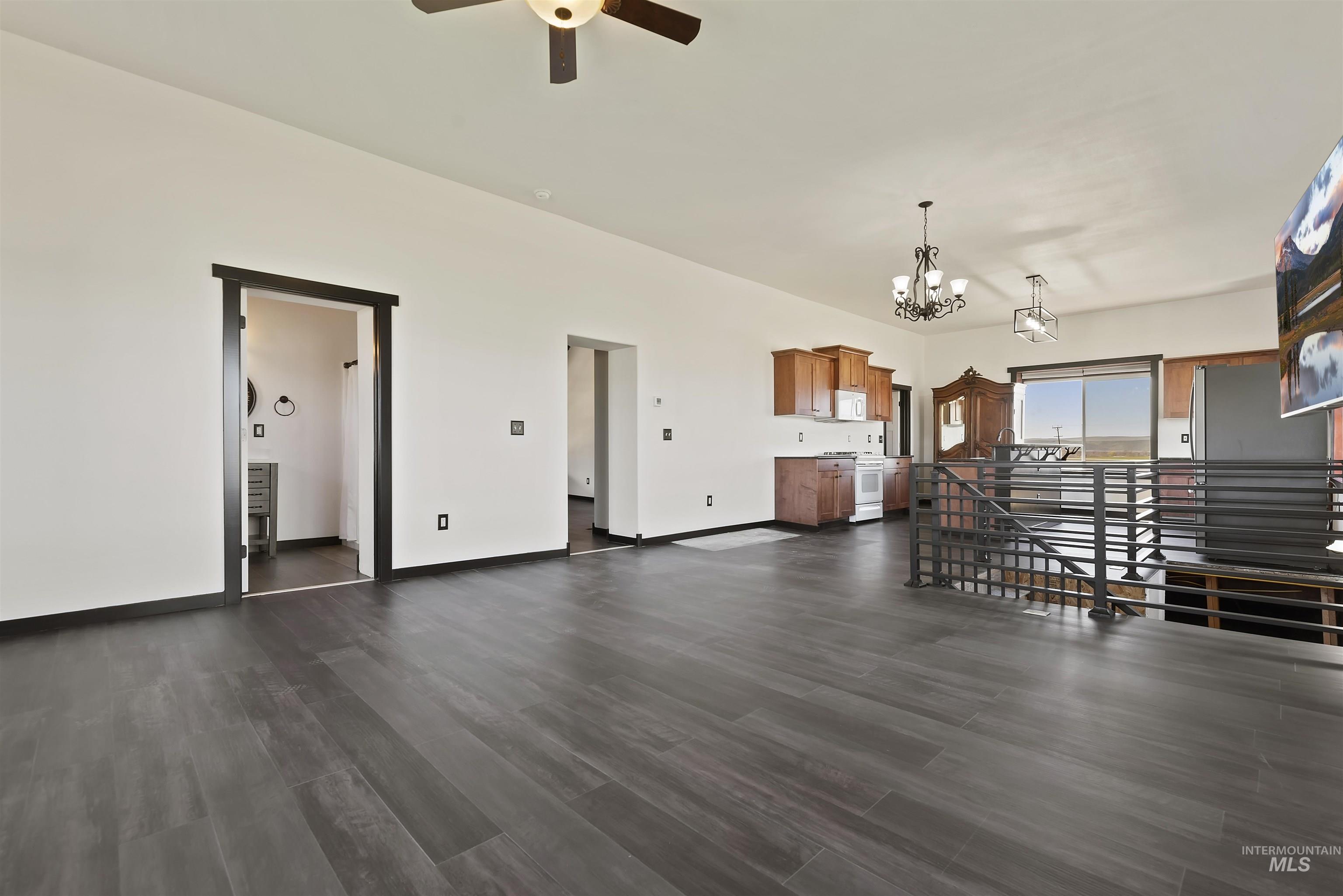 2480 Galey Street Property Photo 18