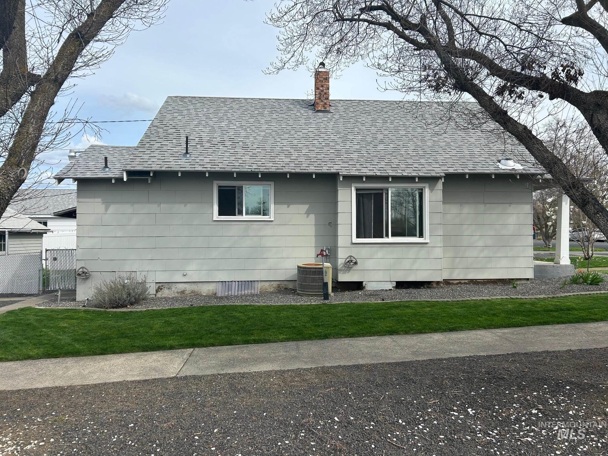 1603 14th Avenue Property Photo 3
