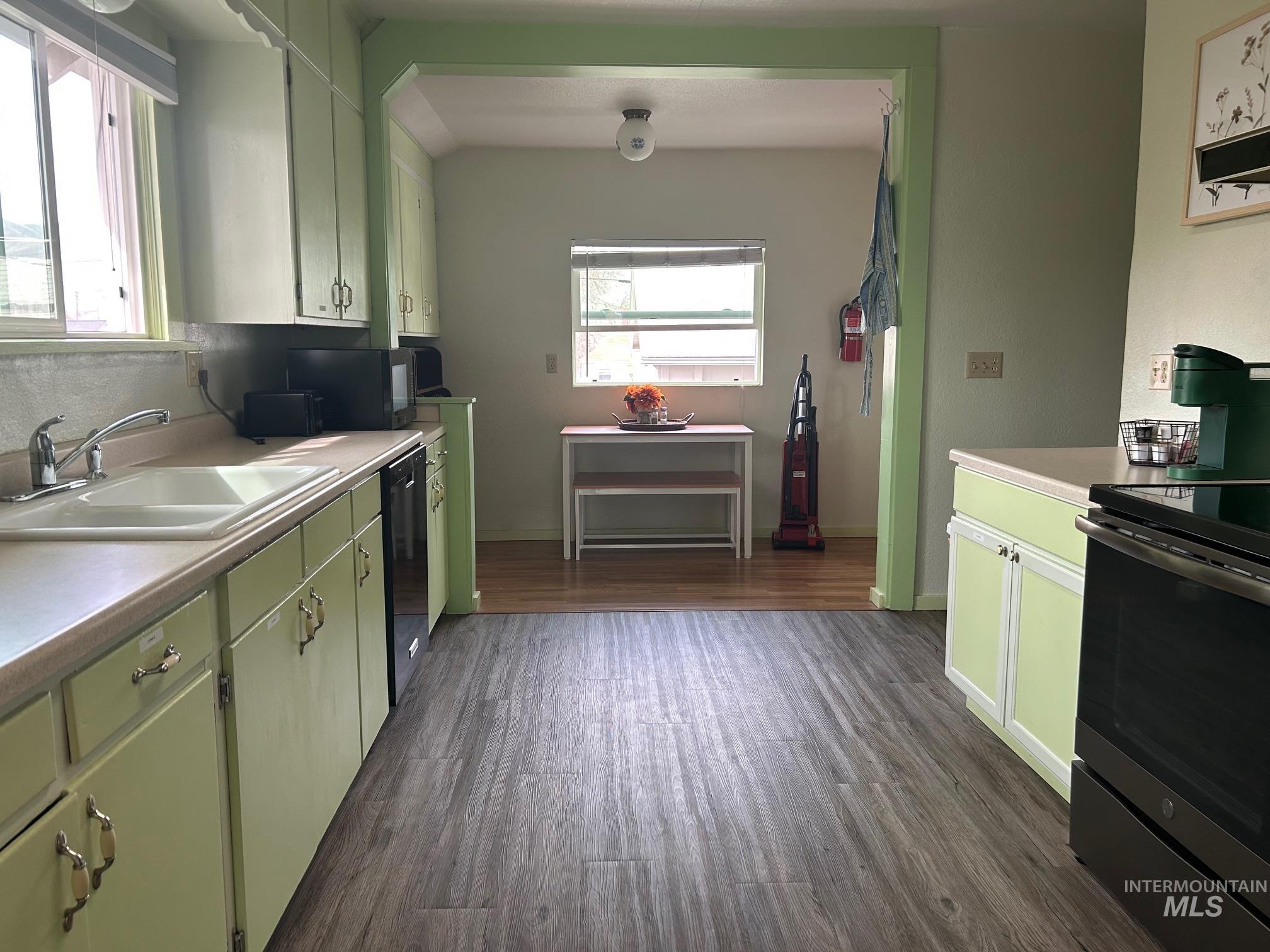 1603 14th Avenue Property Photo 9