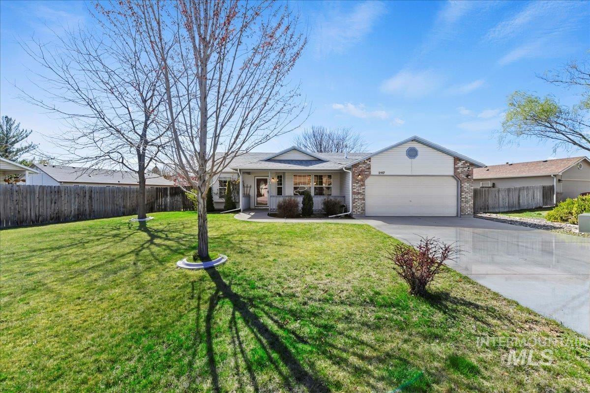2117 S Crimson Rose Way Property Photo 2
