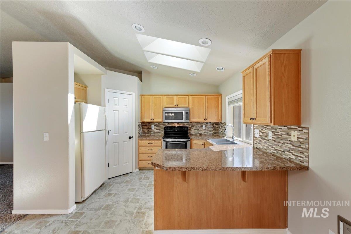 2117 S Crimson Rose Way Property Photo 10