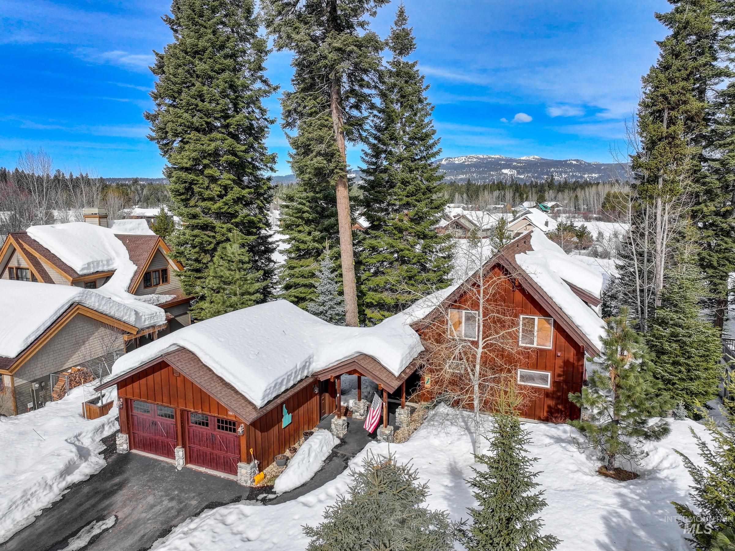 1045 Cedar Lane Property Photo