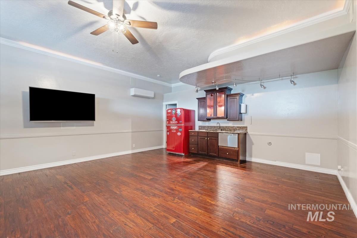 2145 N Haskett Property Photo 30