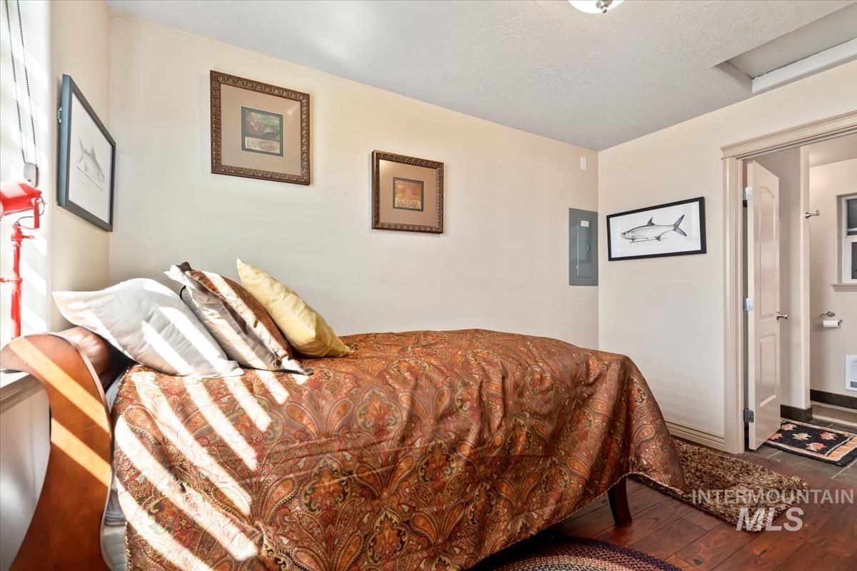 2145 N Haskett Property Photo 33