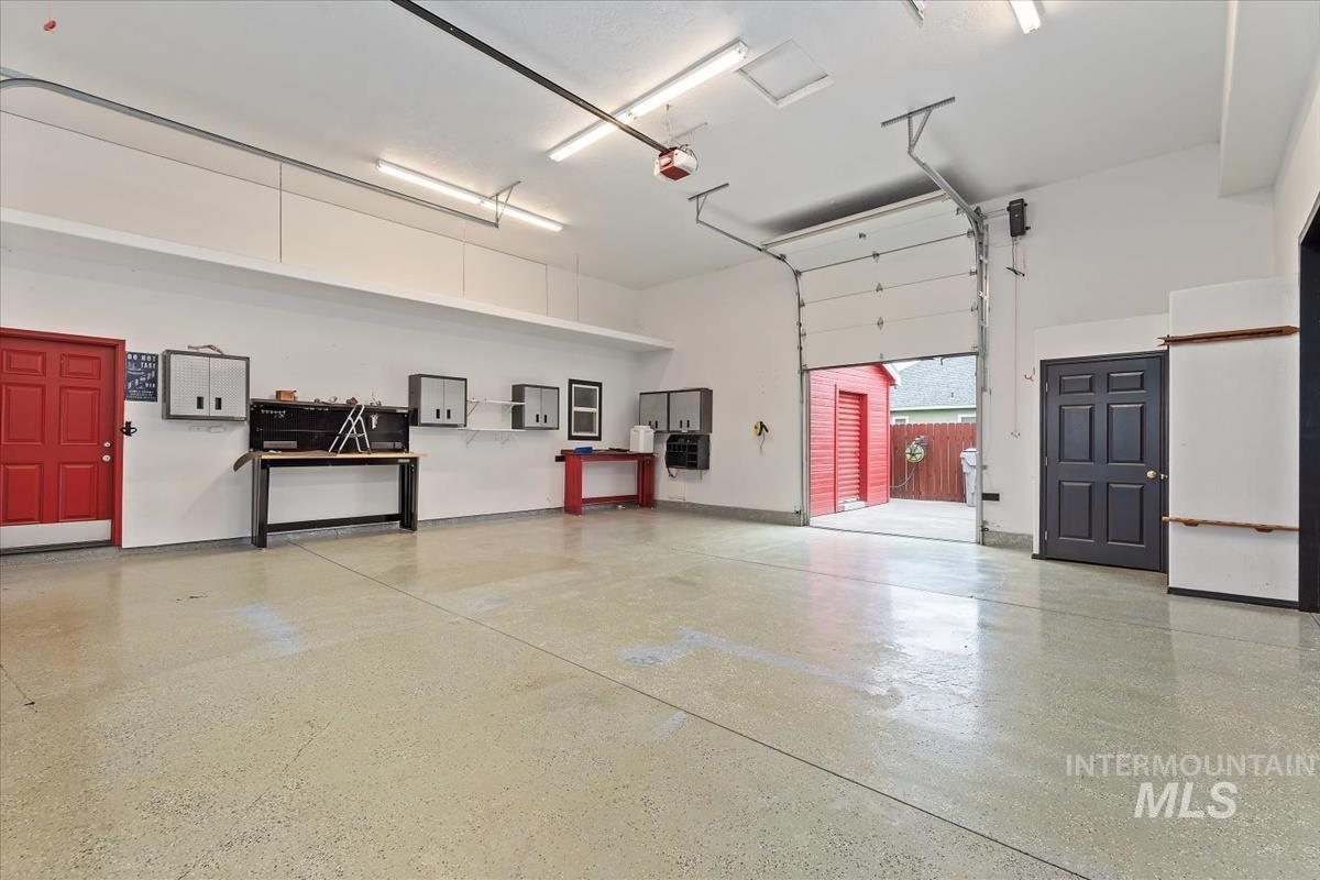 2145 N Haskett Property Photo 42