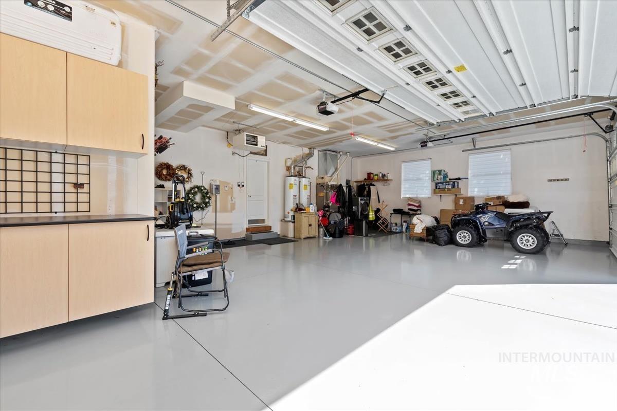 2145 N Haskett Property Photo 45