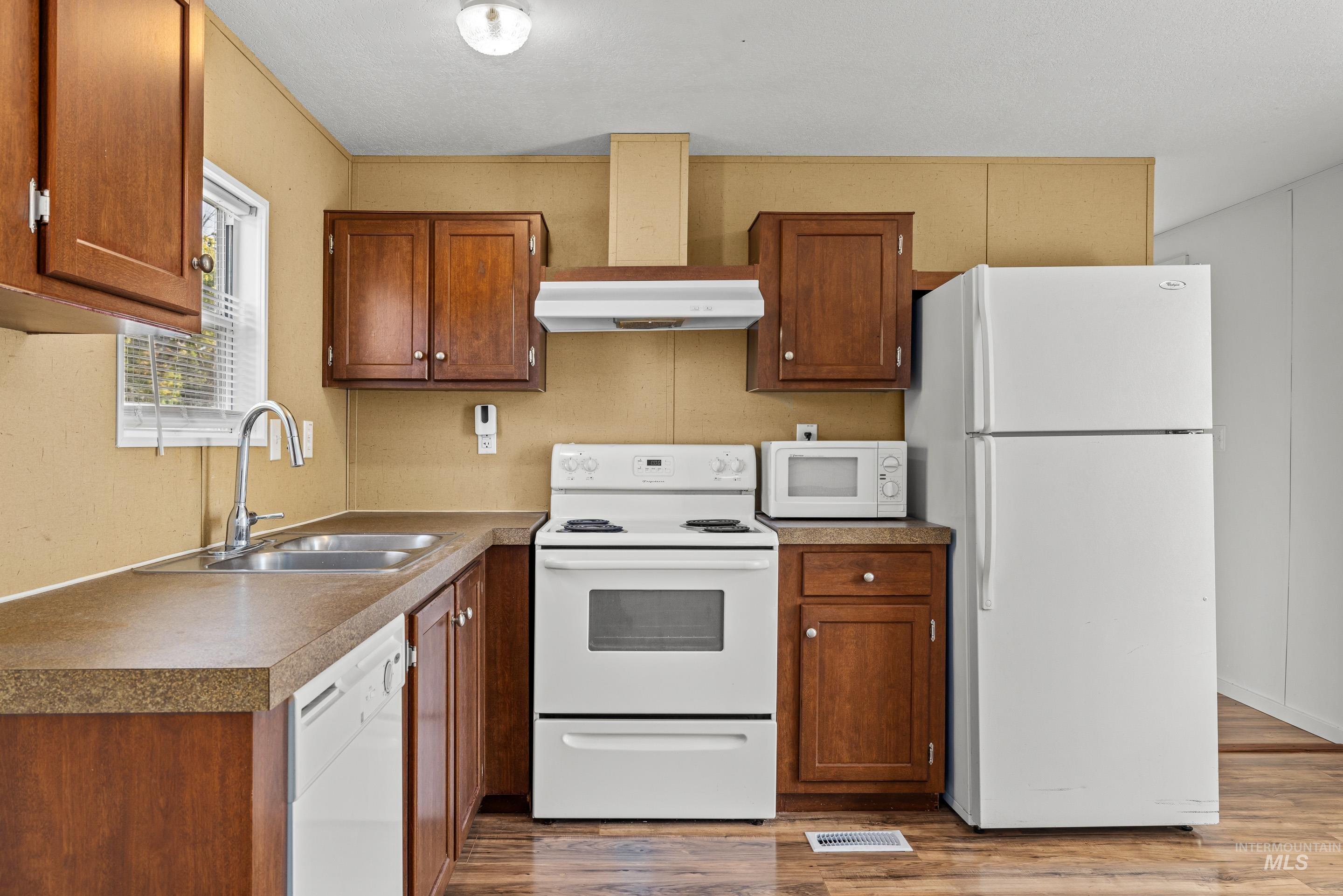 4117 Bear Valley Dr Property Photo 12