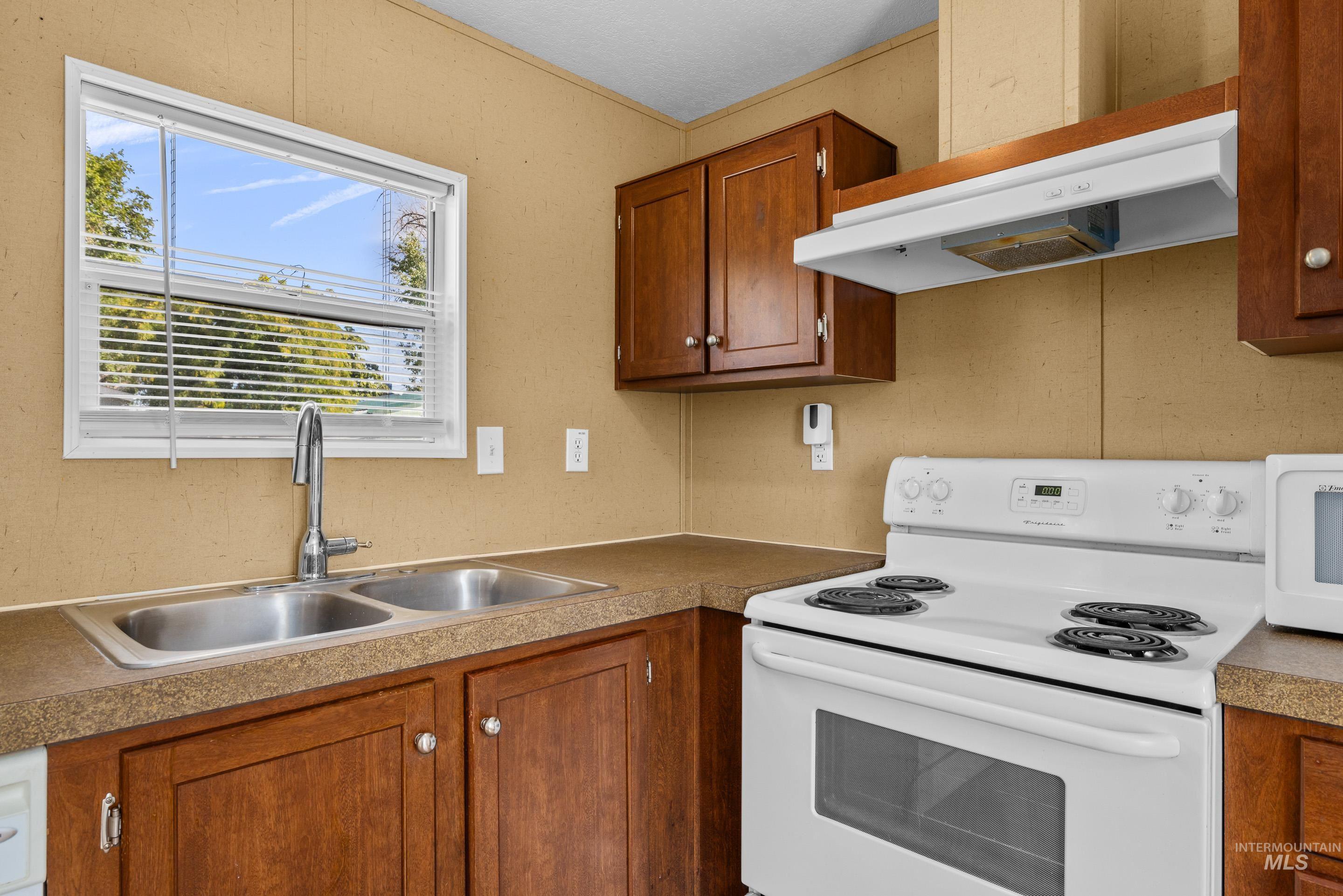 4117 Bear Valley Dr Property Photo 13