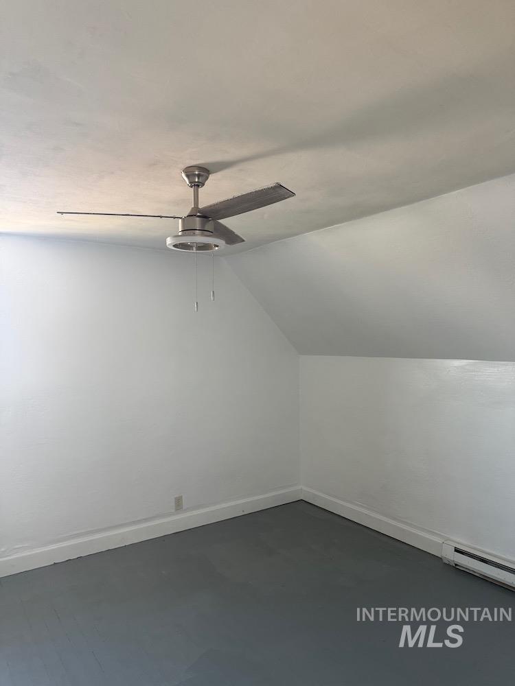 213 E Freeport Street Property Photo 11