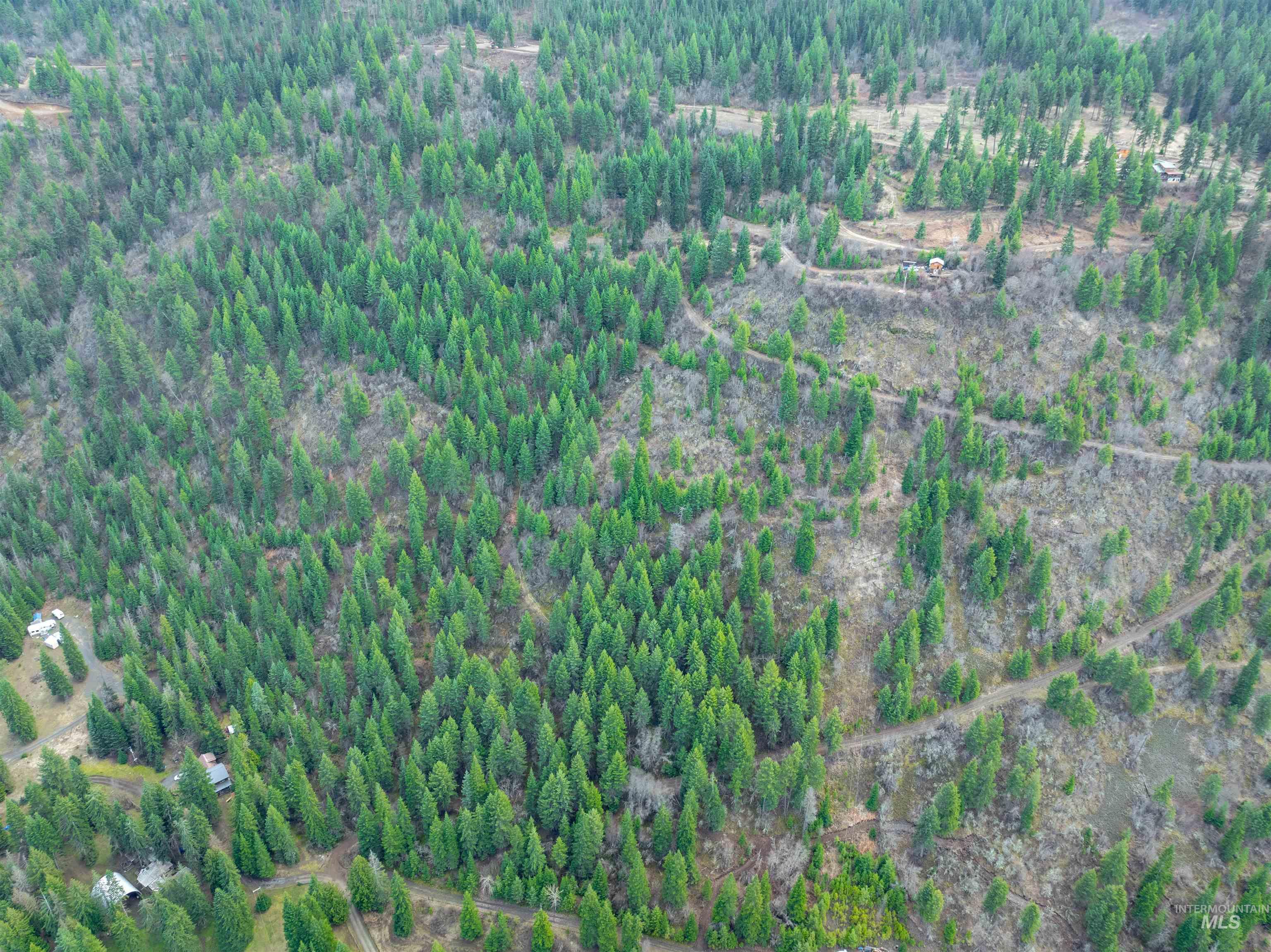 751 Wilderness Dr Property Photo 2