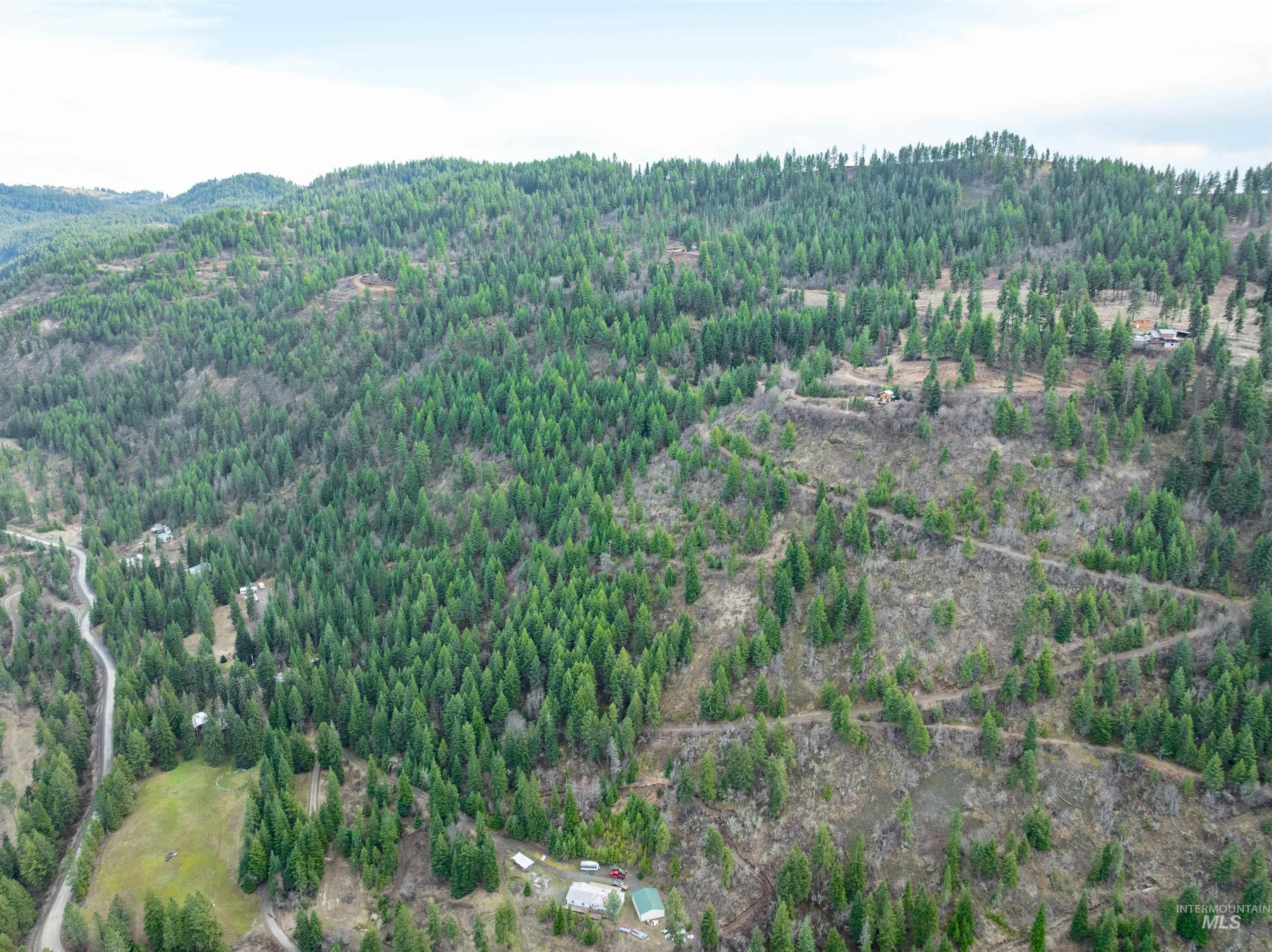 751 Wilderness Dr Property Photo 9