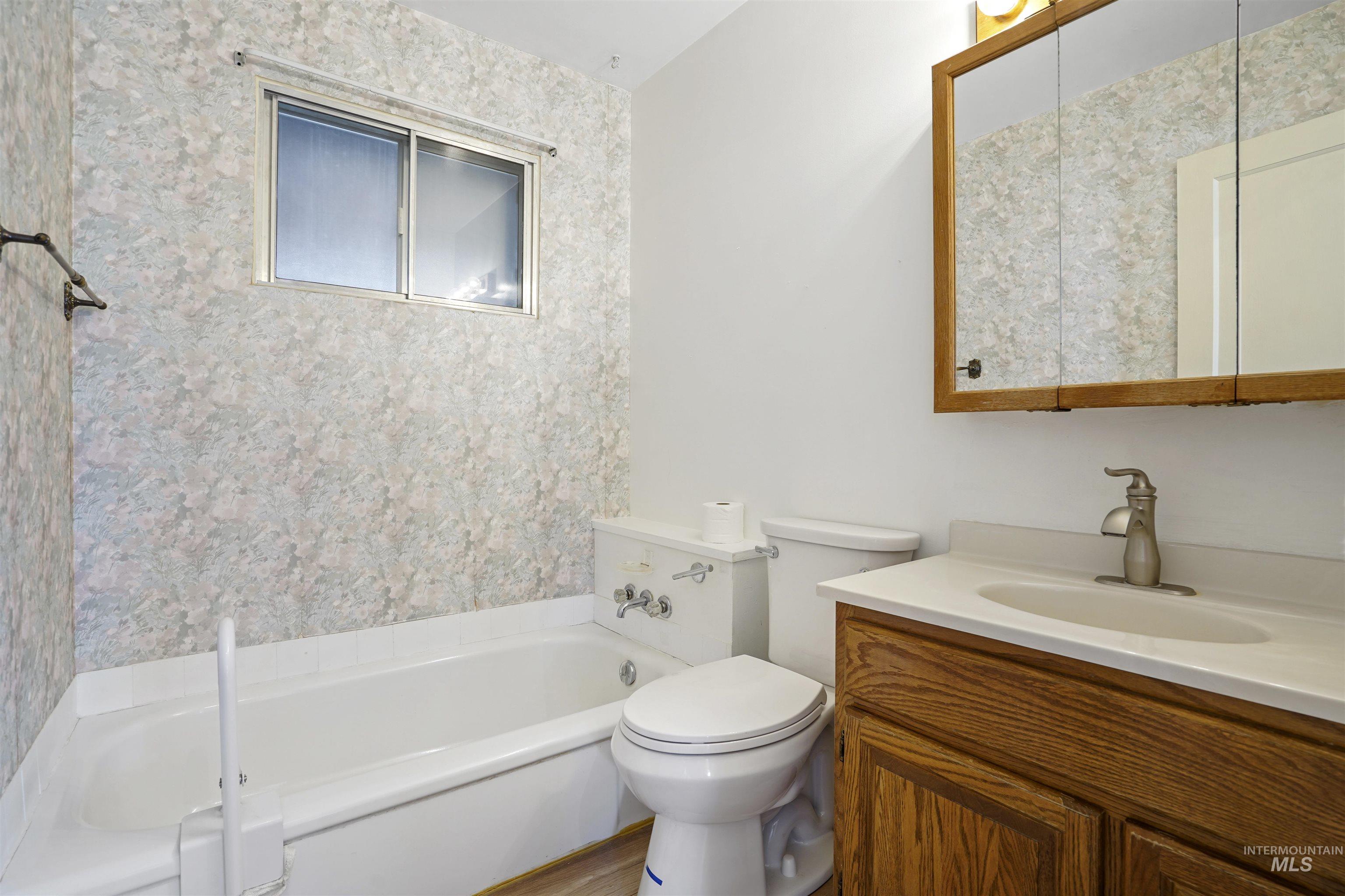 2031 Miller Ave Property Photo 10