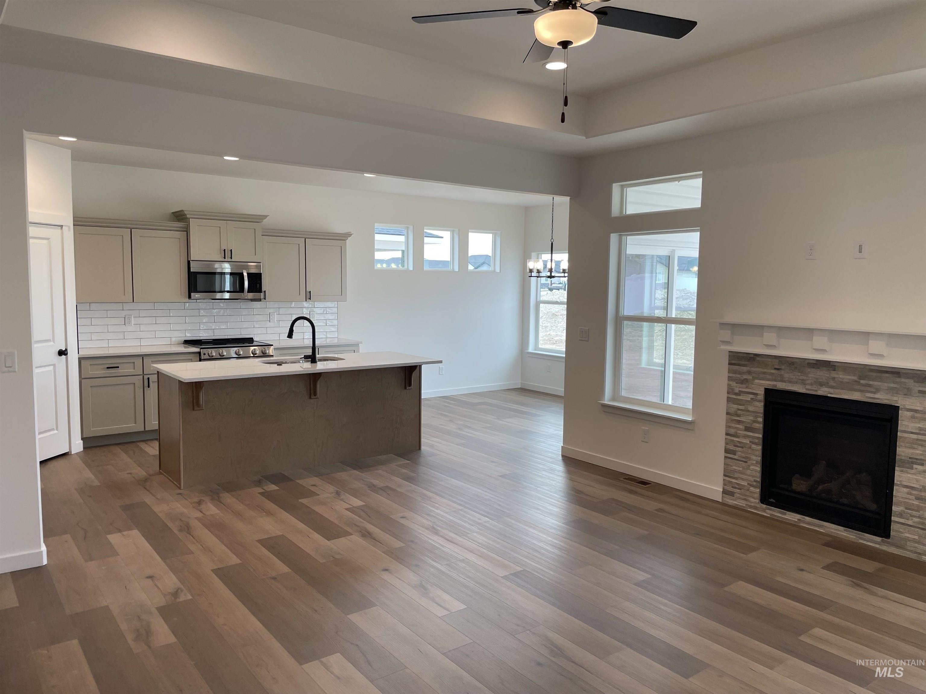 1207 Frank Henry Rd Property Photo 3