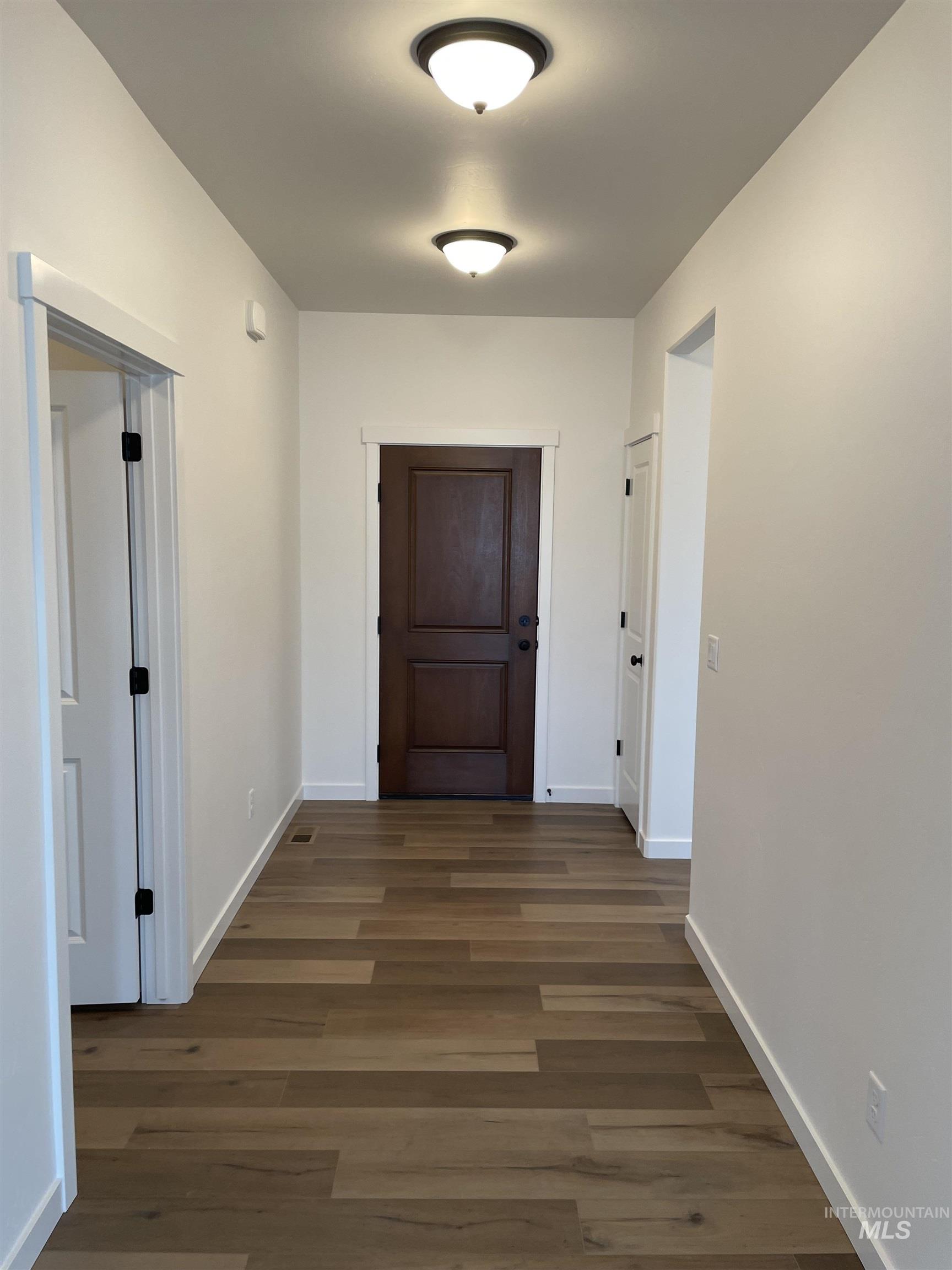 1207 Frank Henry Rd Property Photo 5