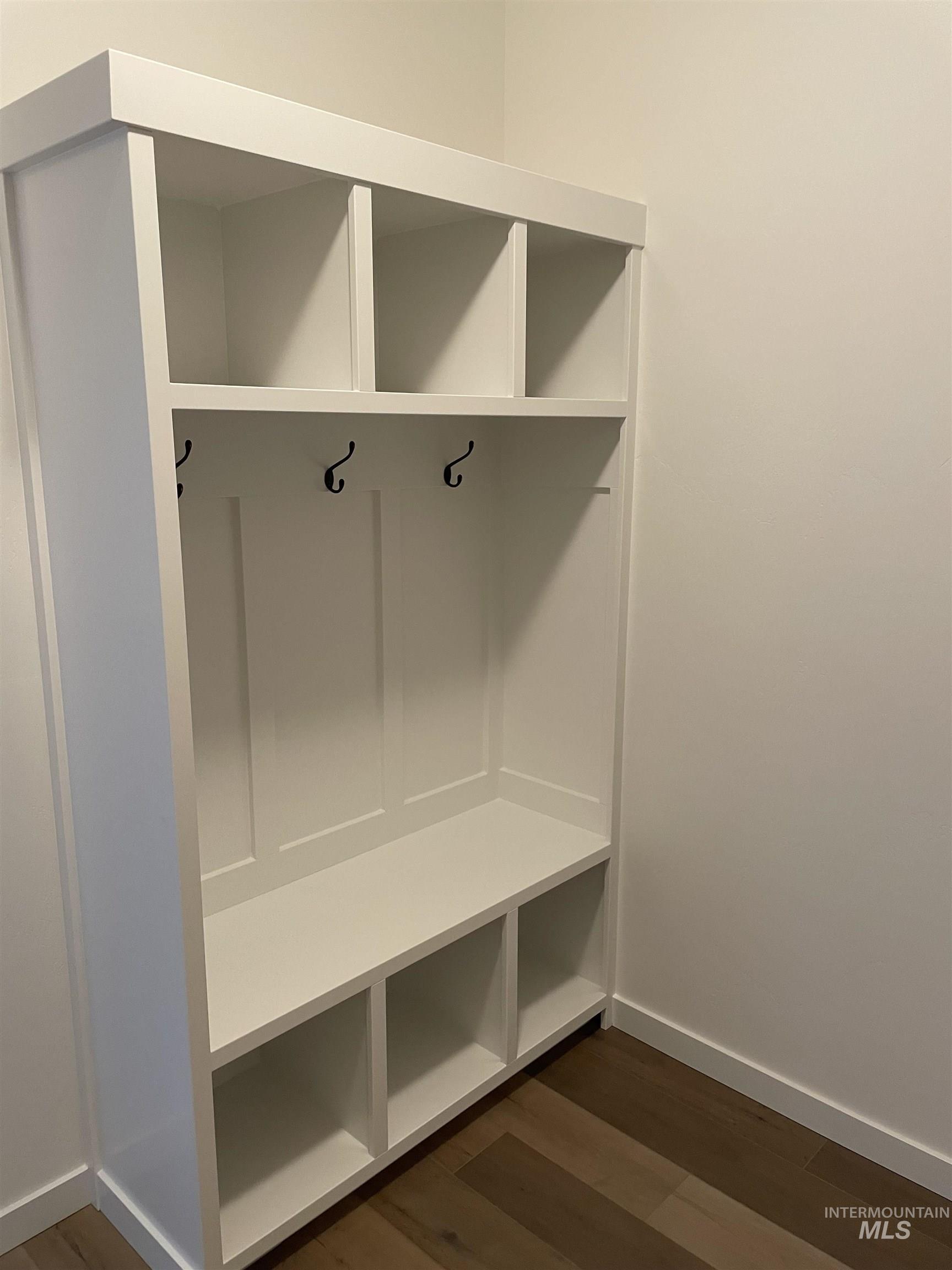 1207 Frank Henry Rd Property Photo 6