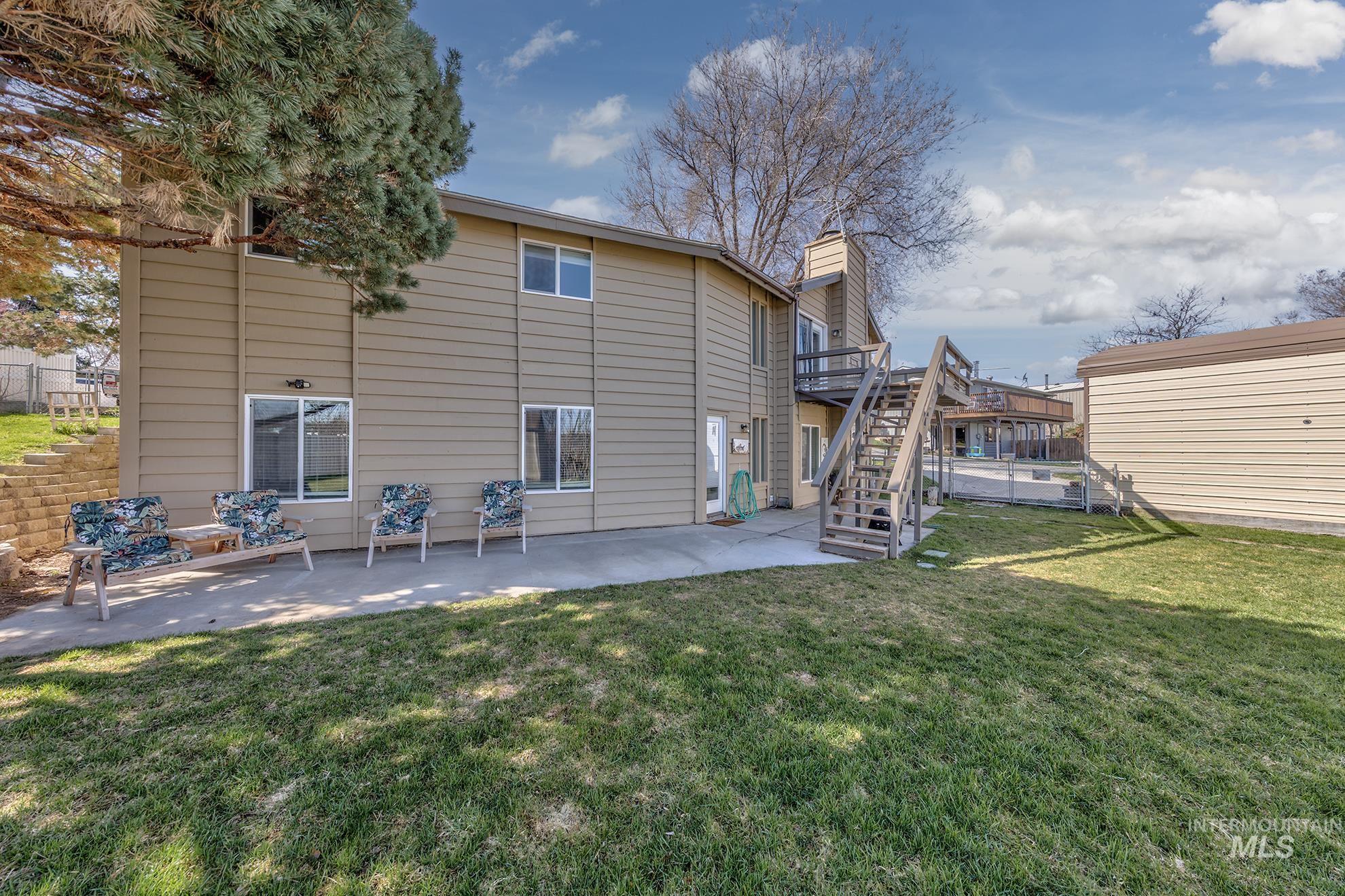 2065 3rd Avenue N Property Photo 3