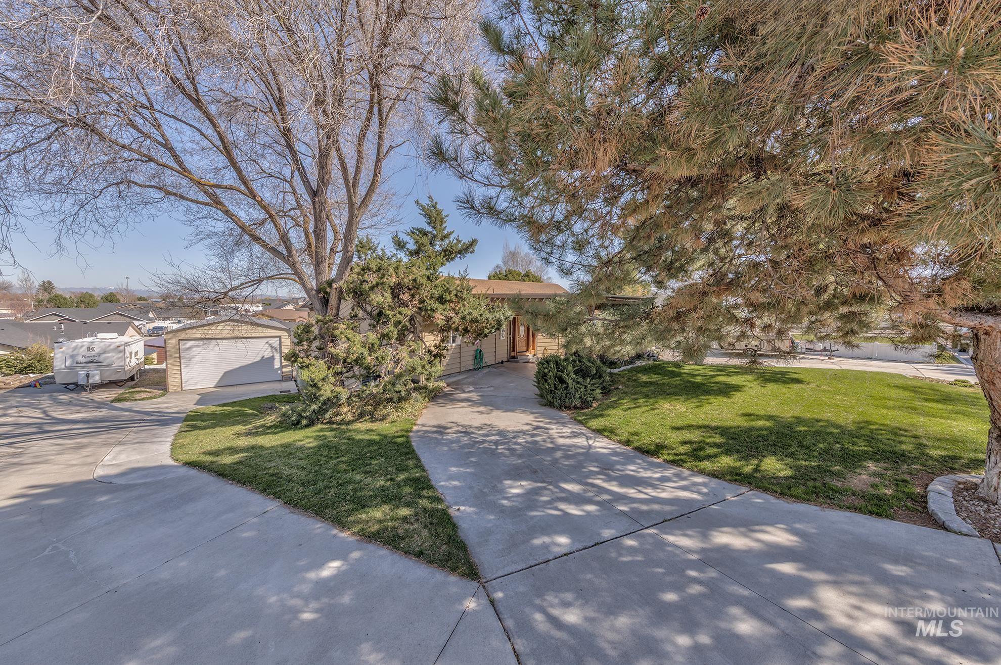2065 3rd Avenue N Property Photo 36