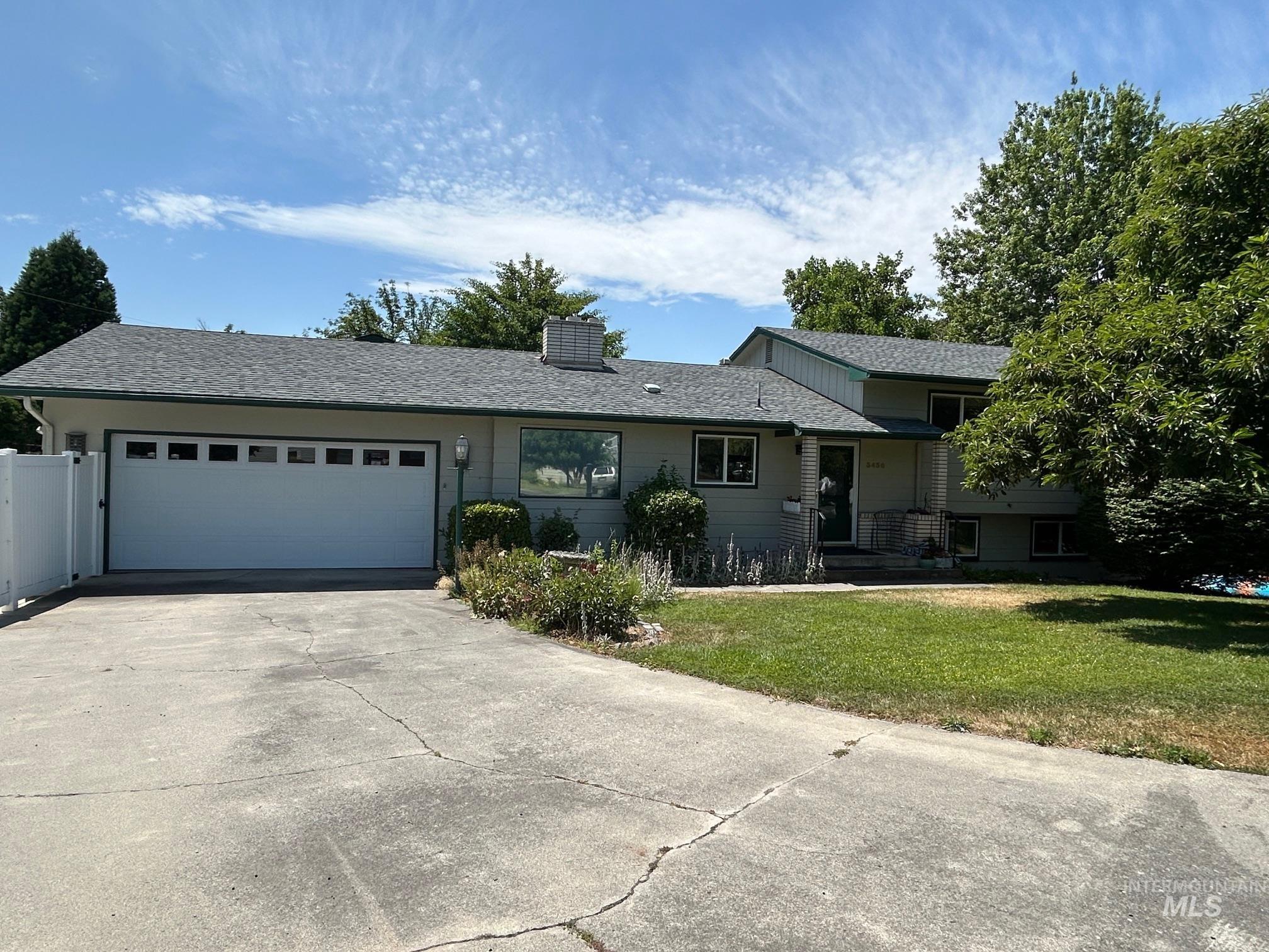 3430 Meadowlark Drive Property Photo 1