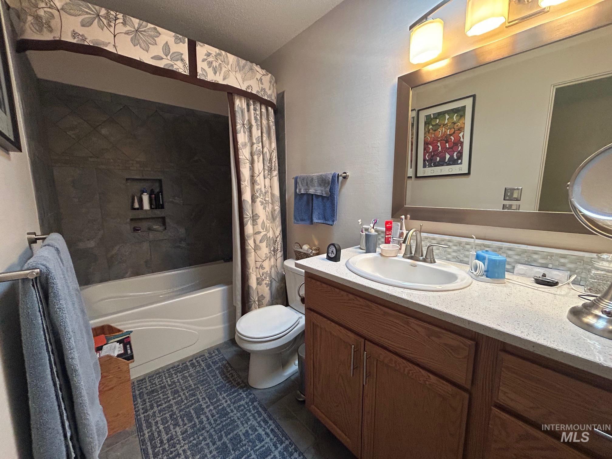 3430 Meadowlark Drive Property Photo 14