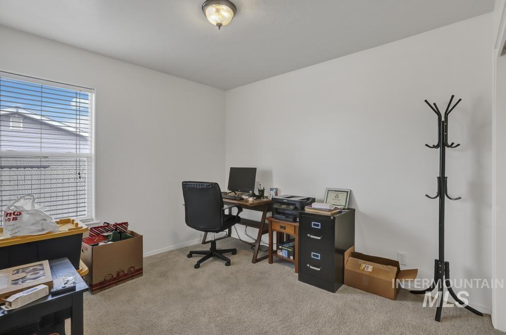 112 Southwood Ave W Property Photo 16