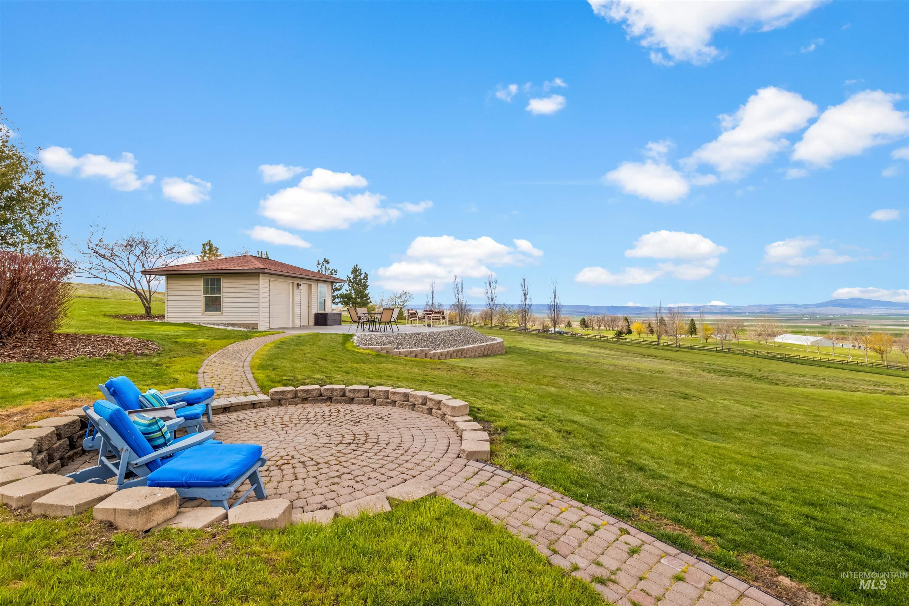 186 Ridgeview Drive Property Photo 4