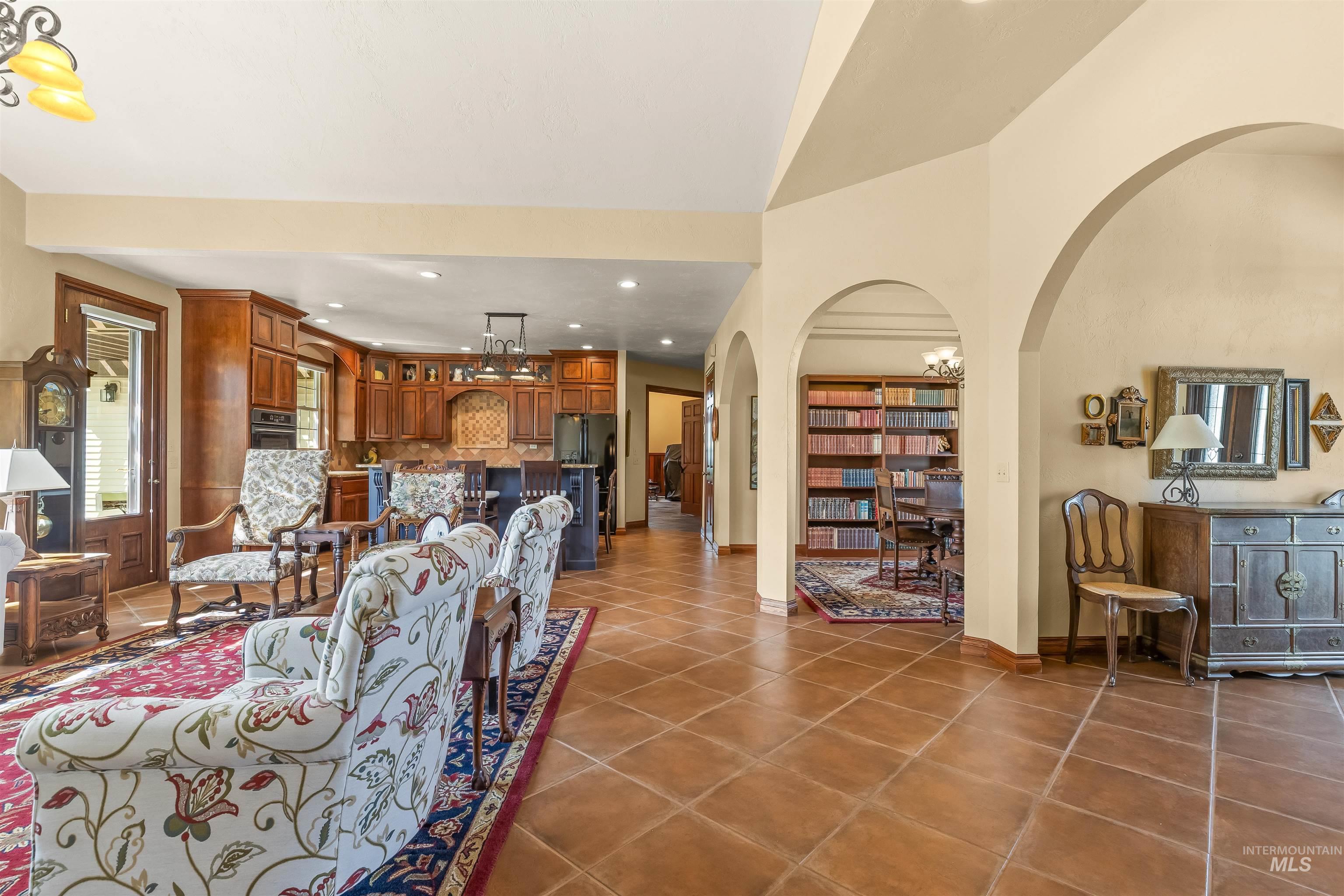 186 Ridgeview Drive Property Photo 18