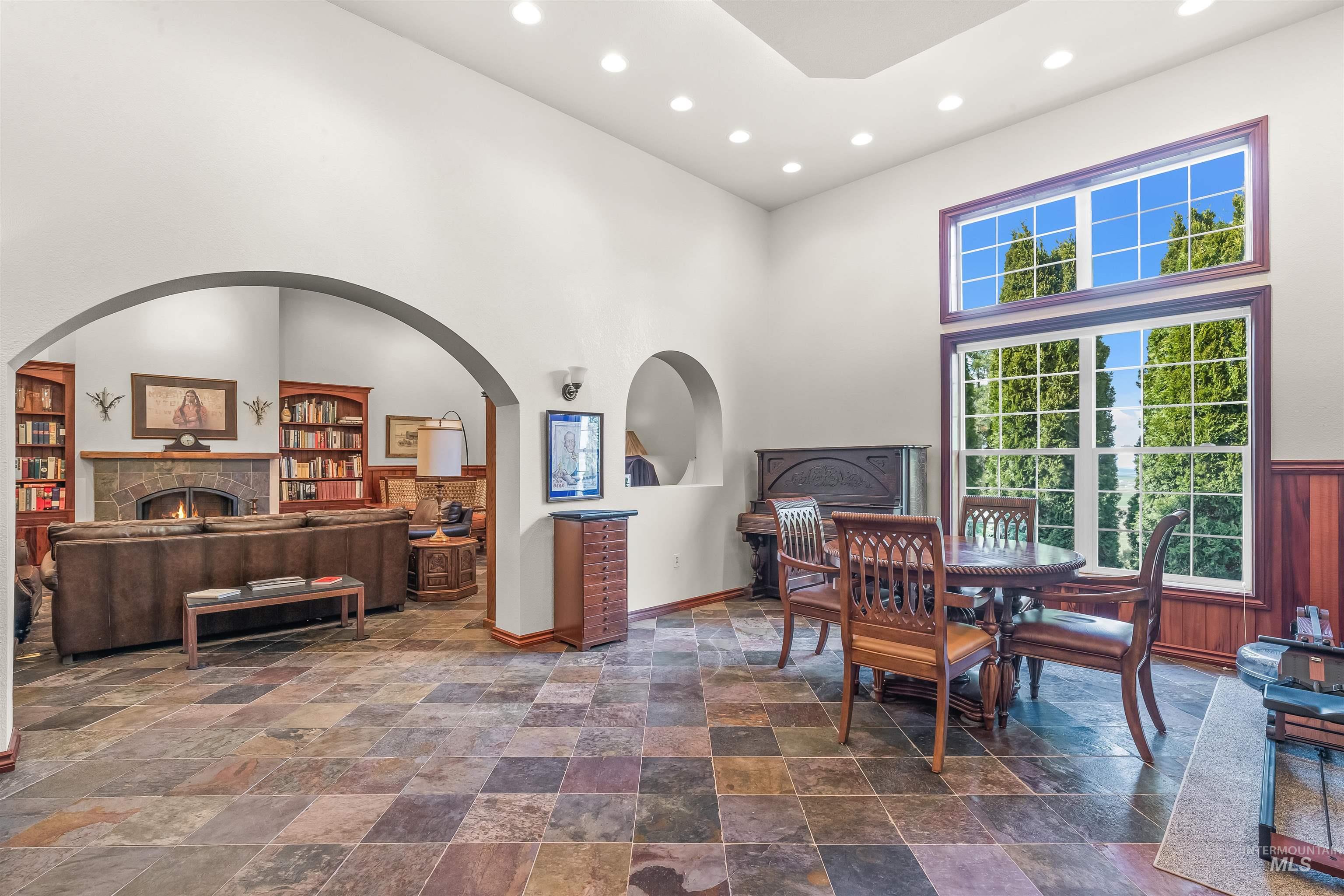 186 Ridgeview Drive Property Photo 28