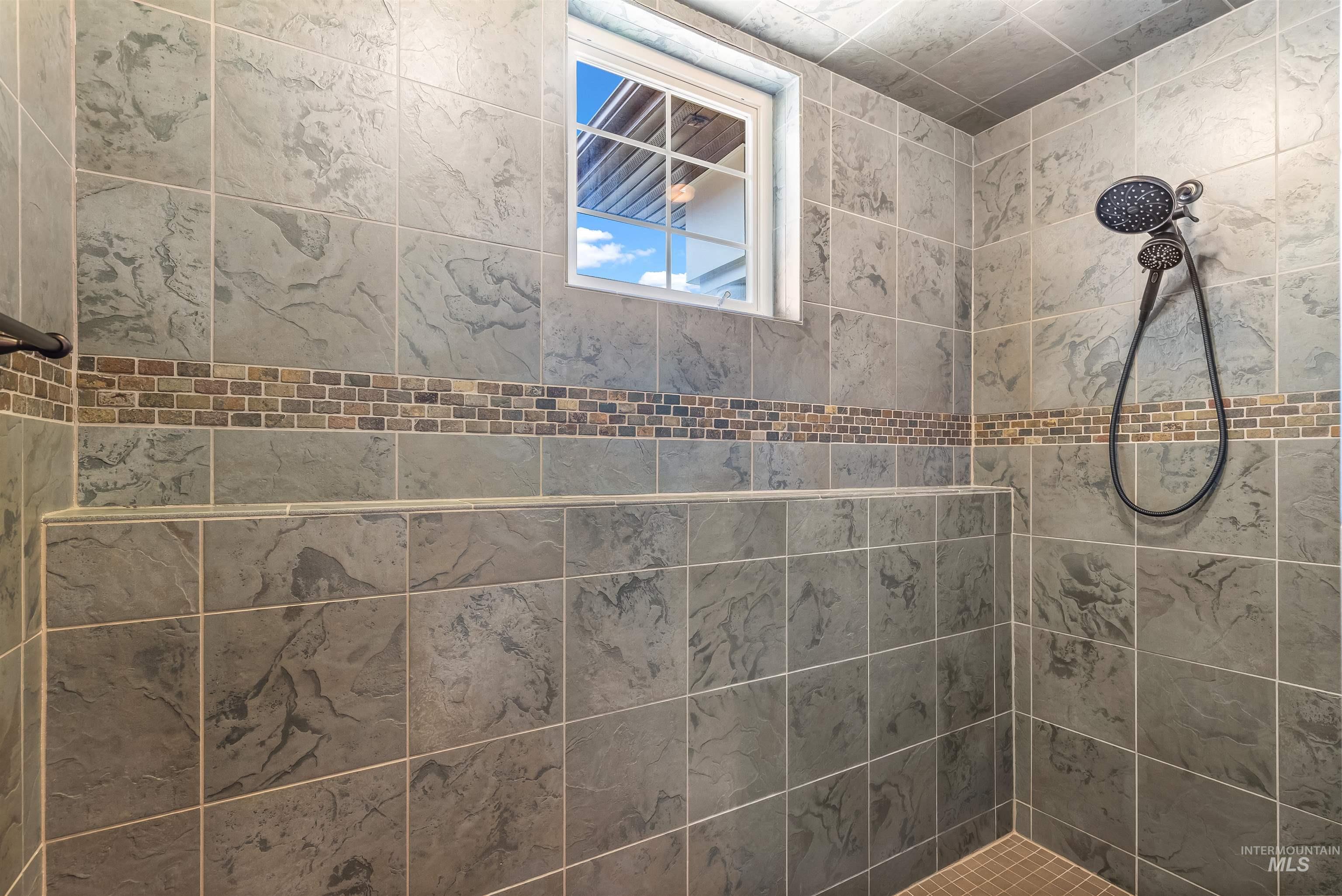 186 Ridgeview Drive Property Photo 42
