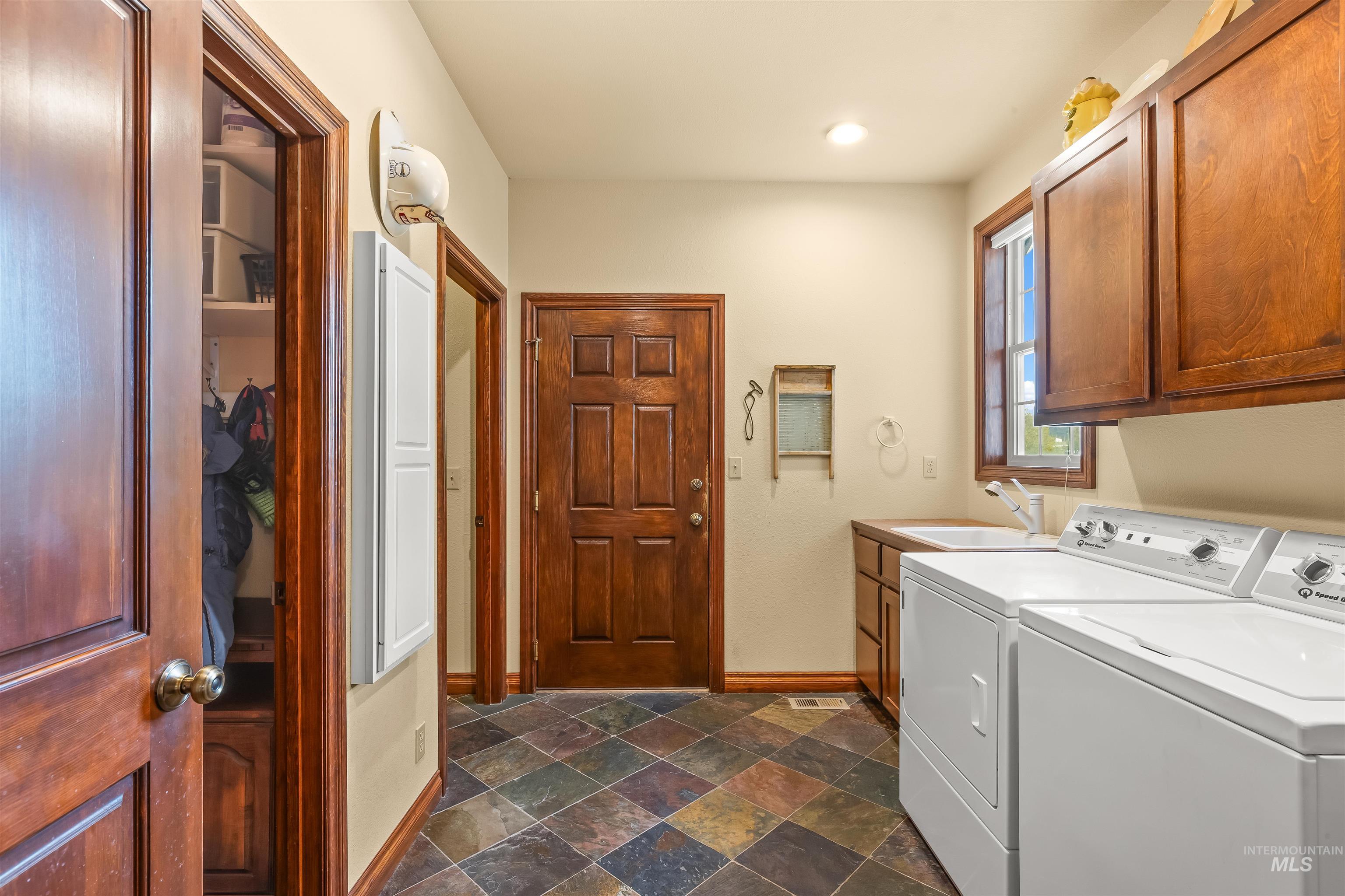 186 Ridgeview Drive Property Photo 44