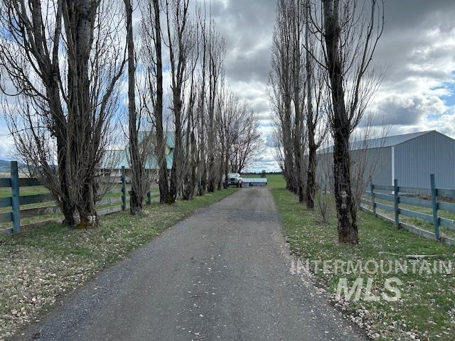 1647 Cedar Ridge Road Property Photo 3