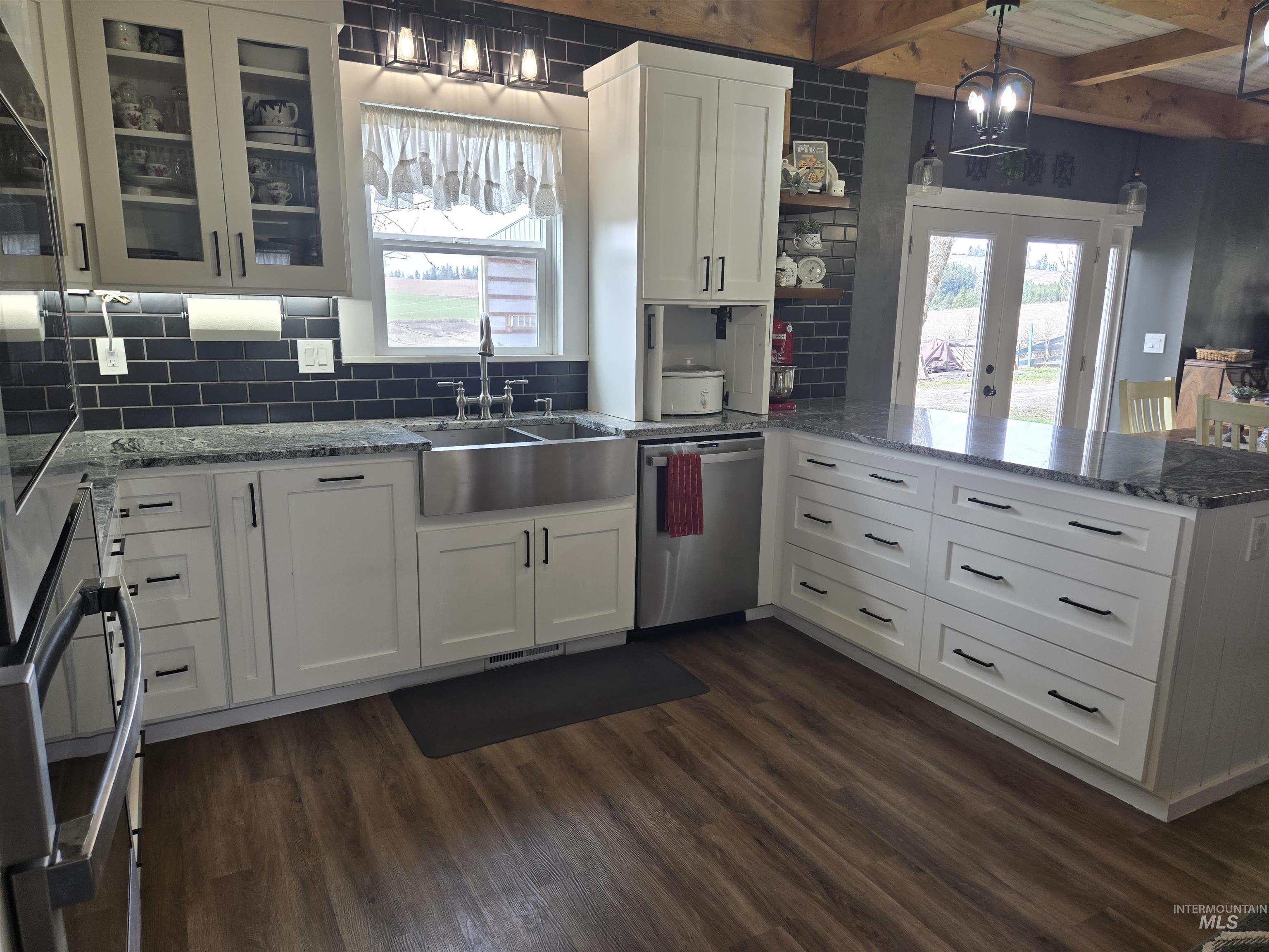 1647 Cedar Ridge Road Property Photo 8