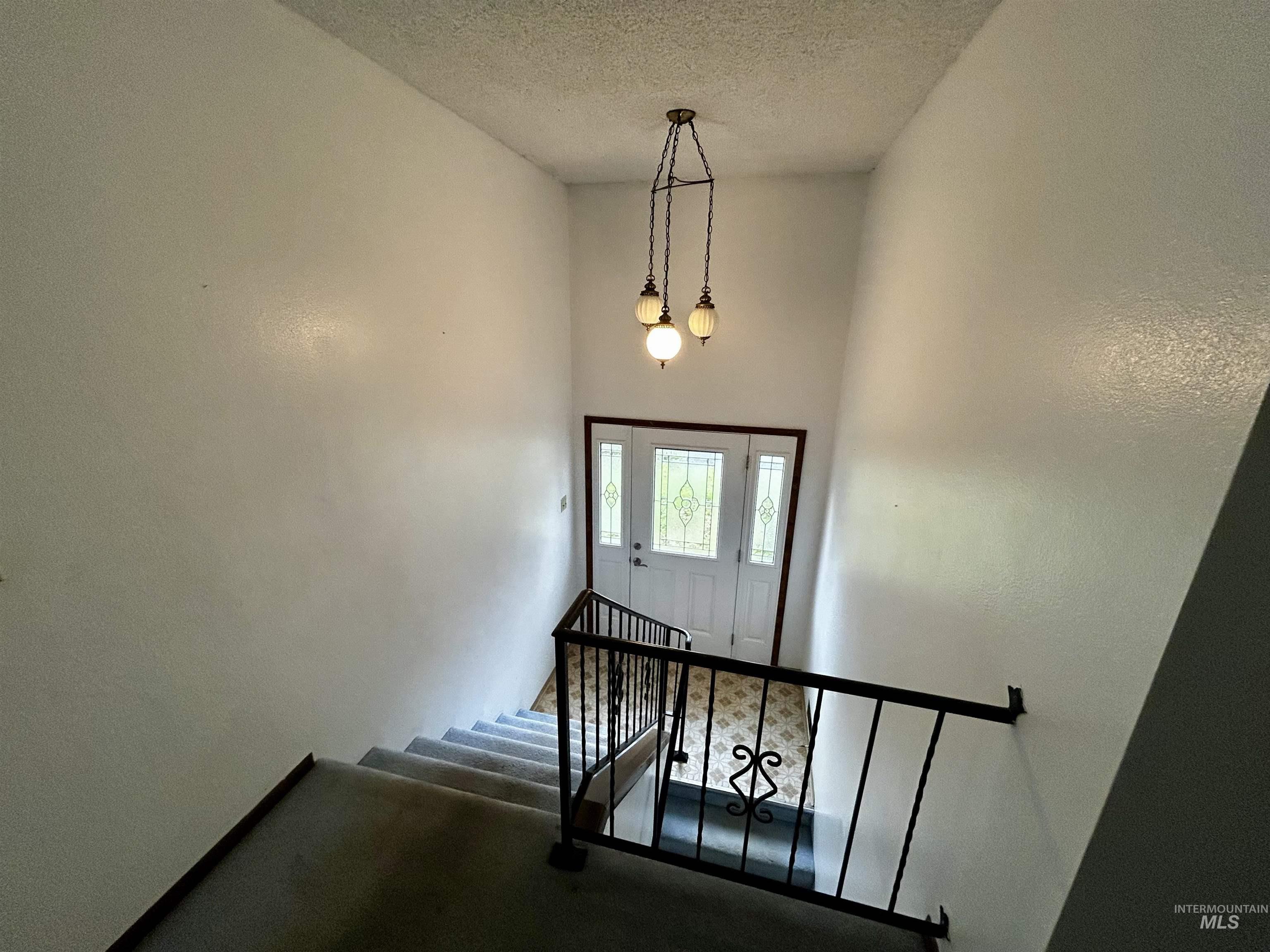 12686 Laqa Ave Property Photo 18