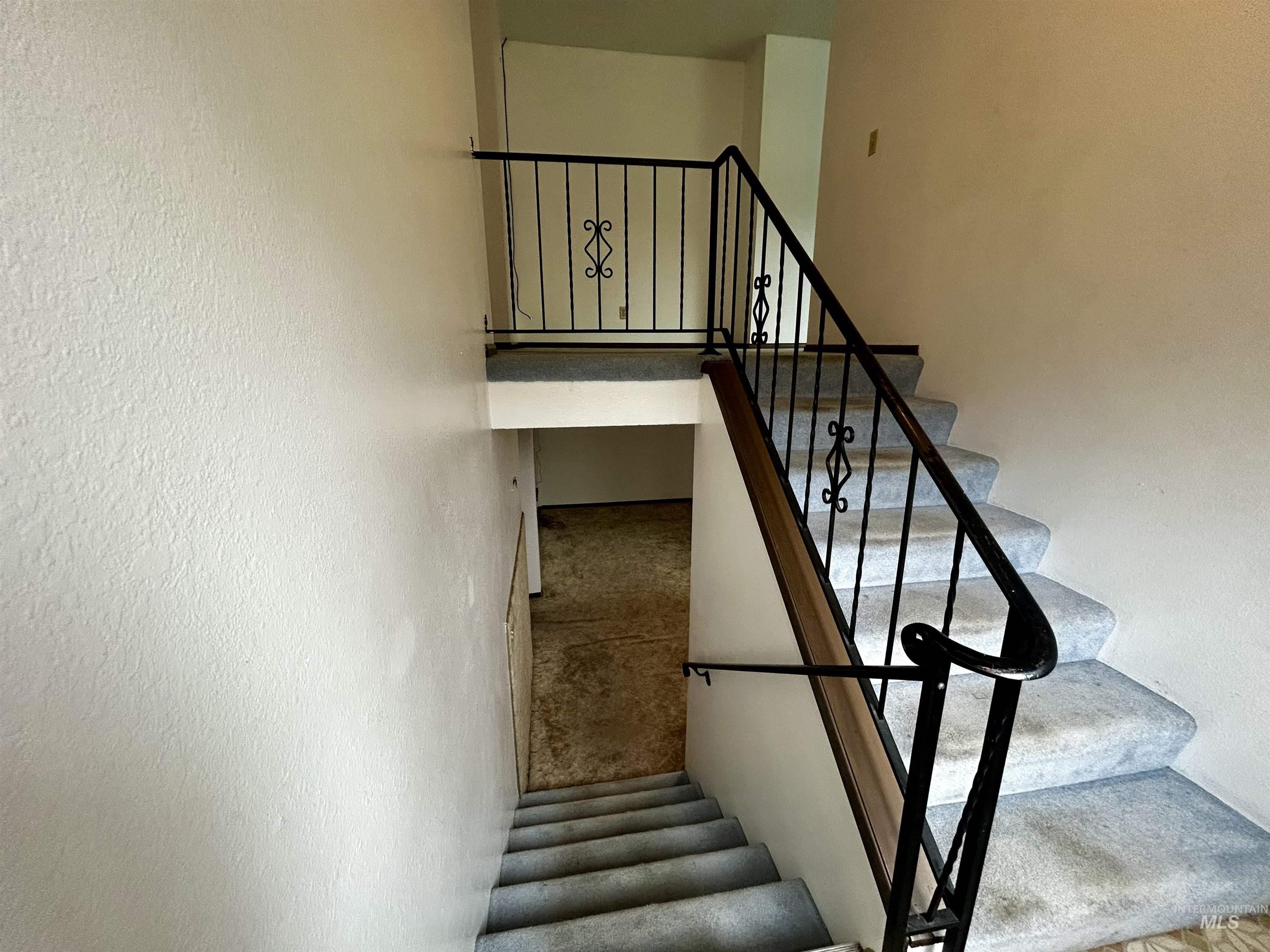 12686 Laqa Ave Property Photo 29