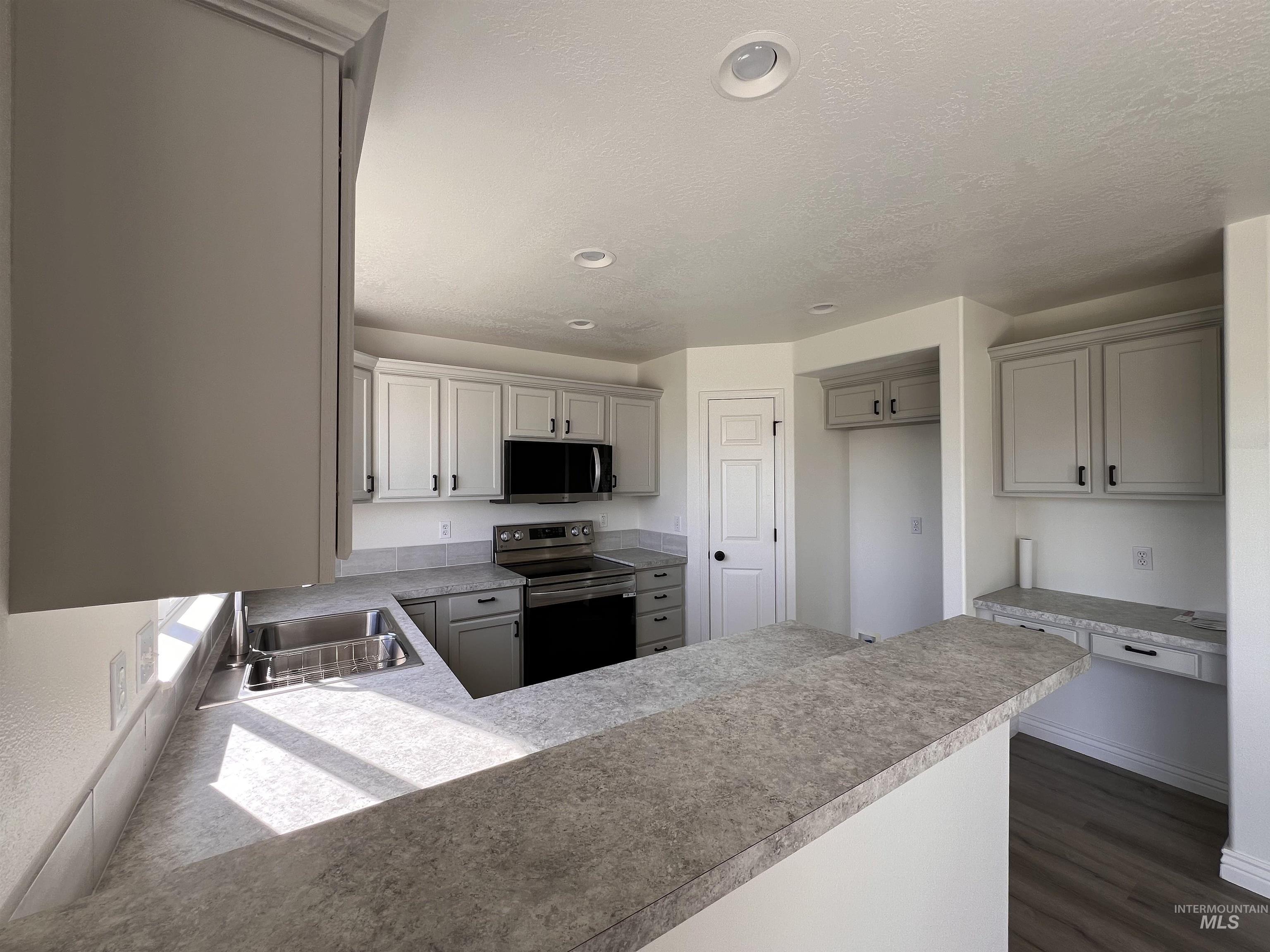 35 S Tamarack Way Property Photo 11