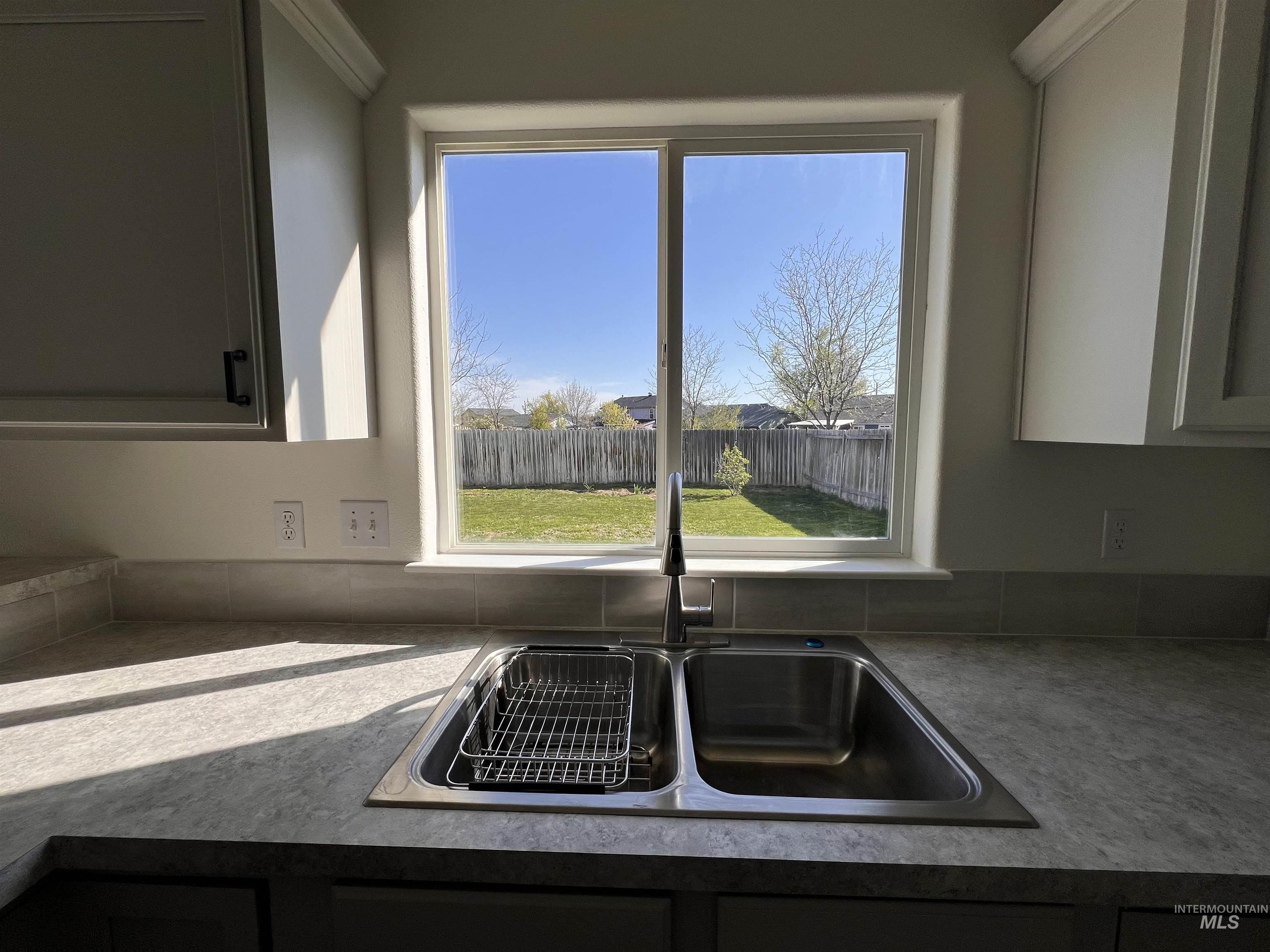 35 S Tamarack Way Property Photo 13
