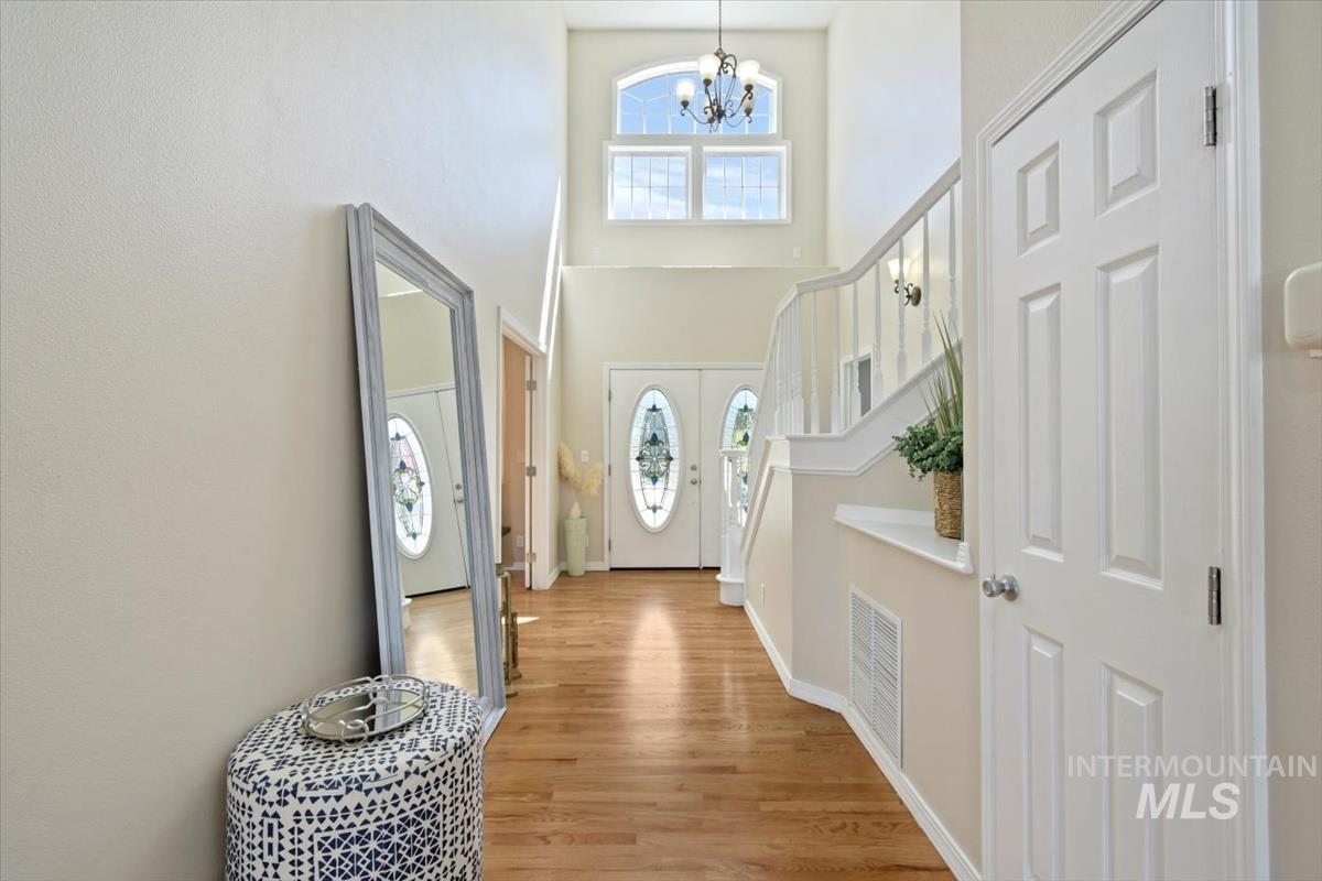 6051 N Echo Summit Lane Property Photo 11