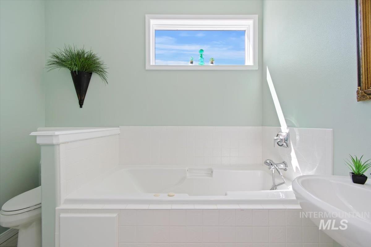 6051 N Echo Summit Lane Property Photo 44