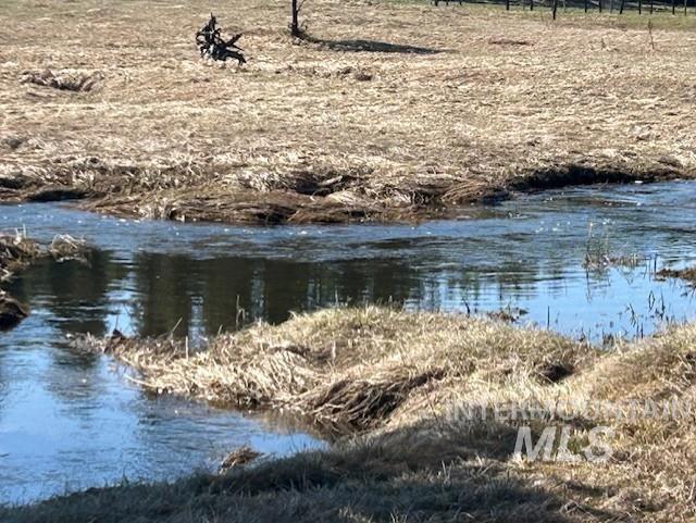 170 Spur Rd Property Photo 5