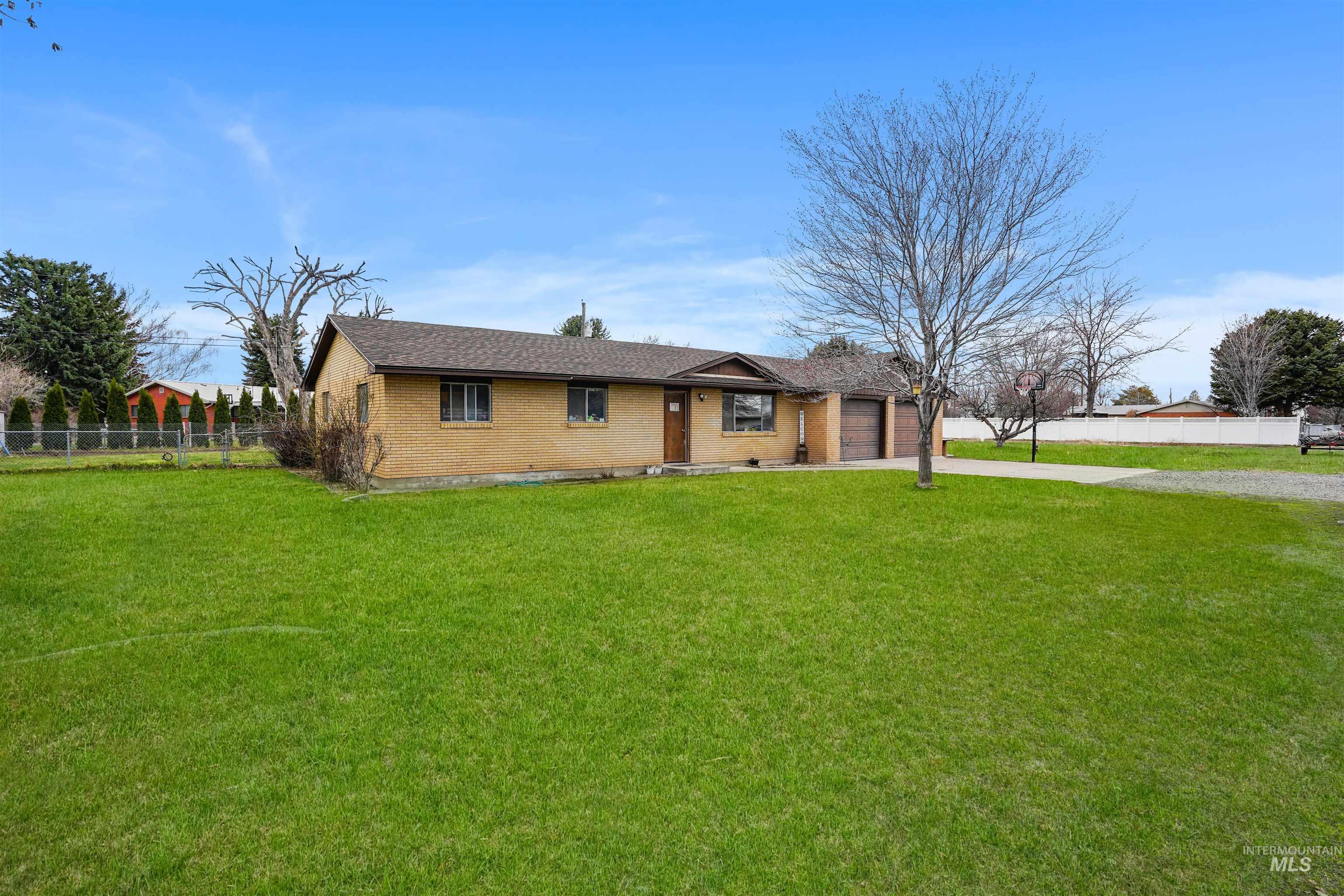 161 W Adams Drive Property Photo 13