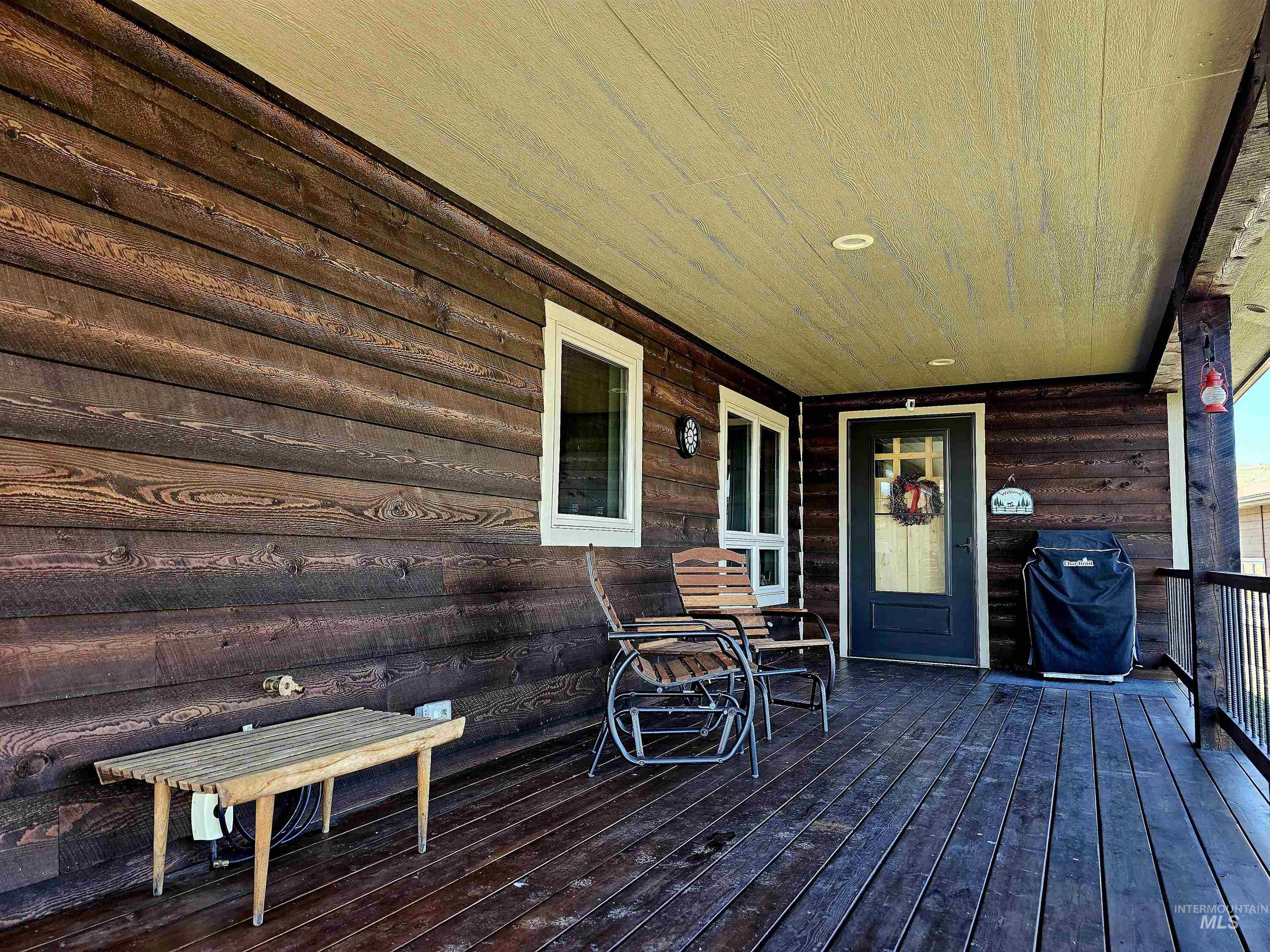 168 Winona Property Photo 8