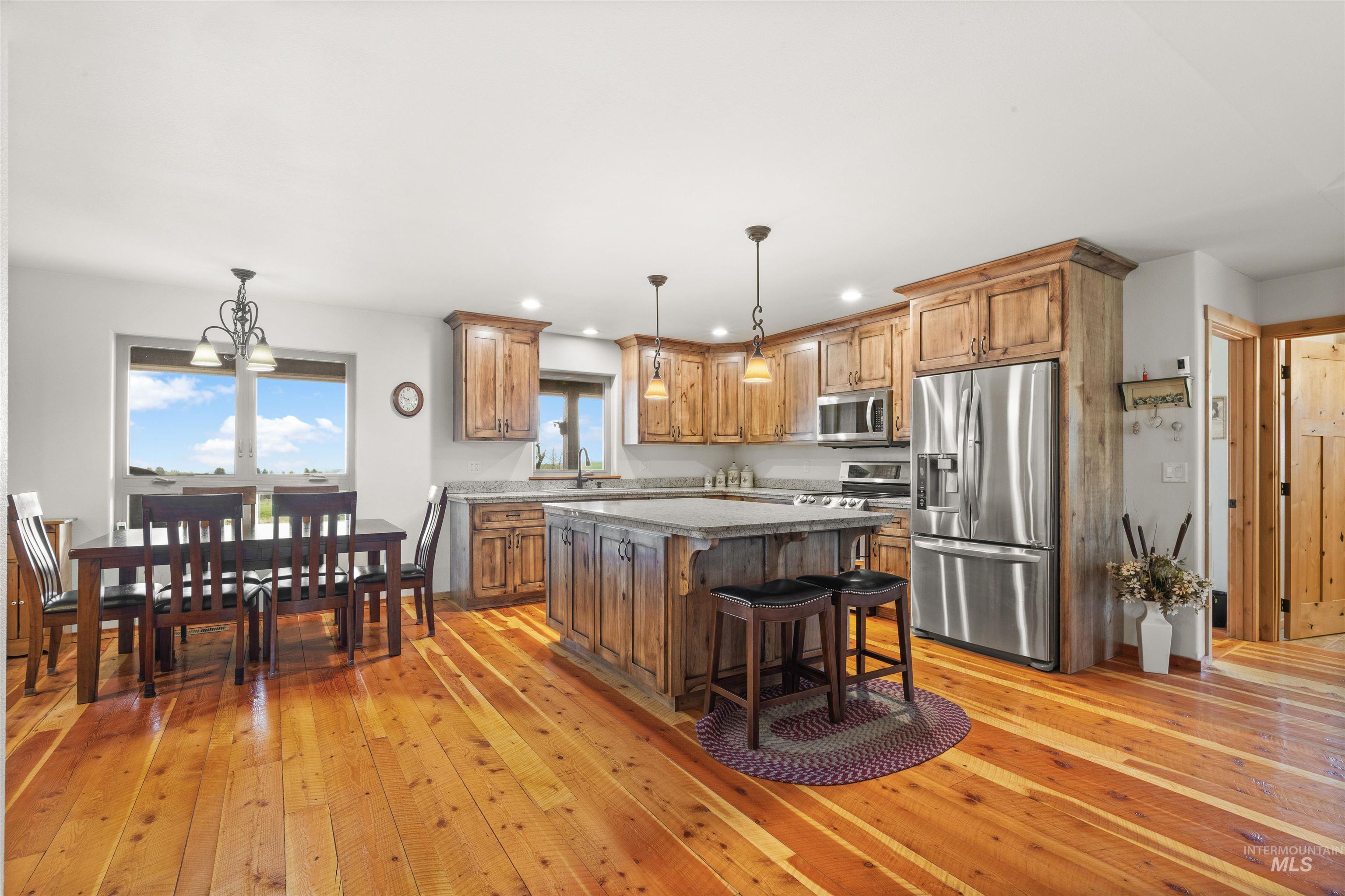 168 Winona Property Photo 13
