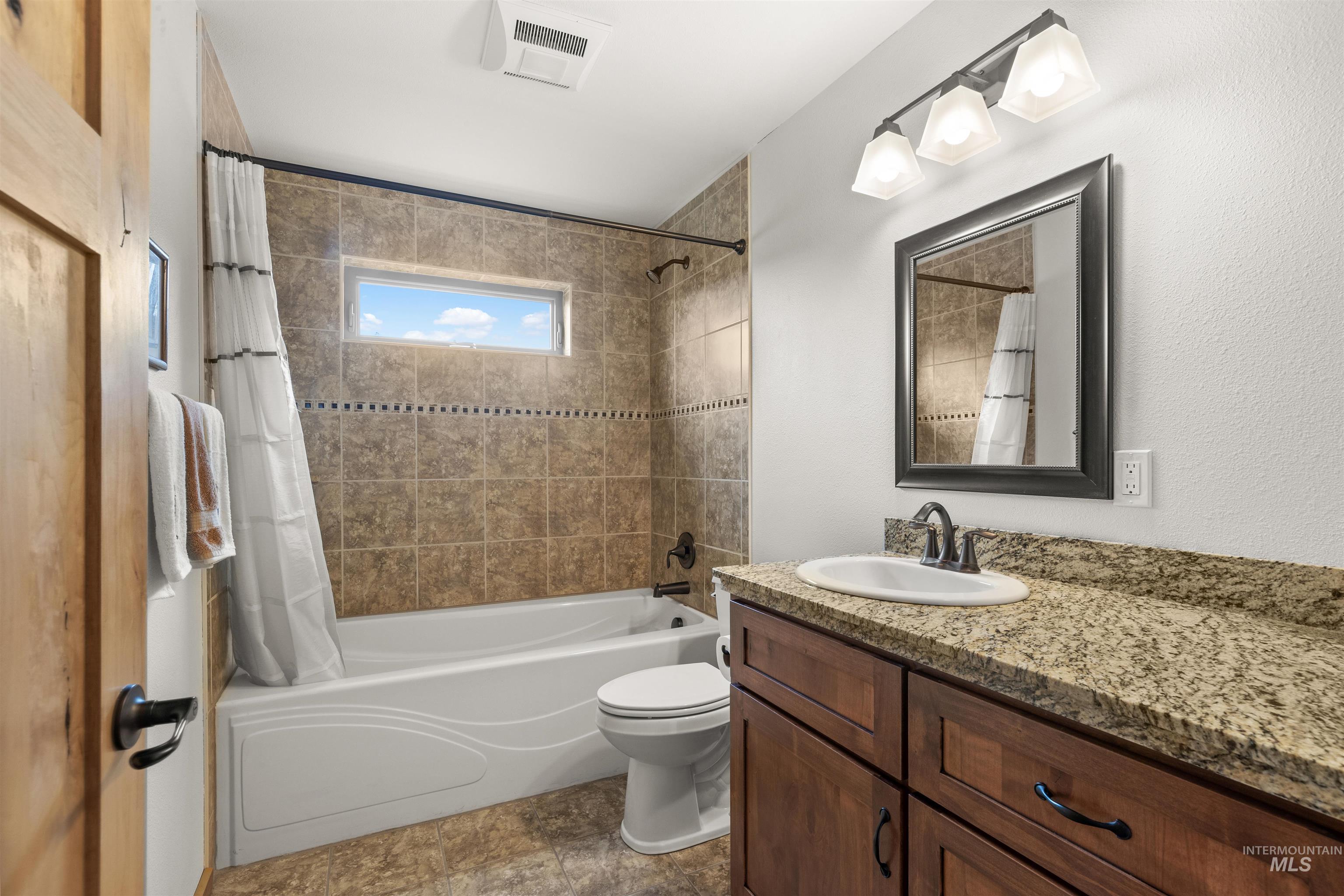 168 Winona Property Photo 24