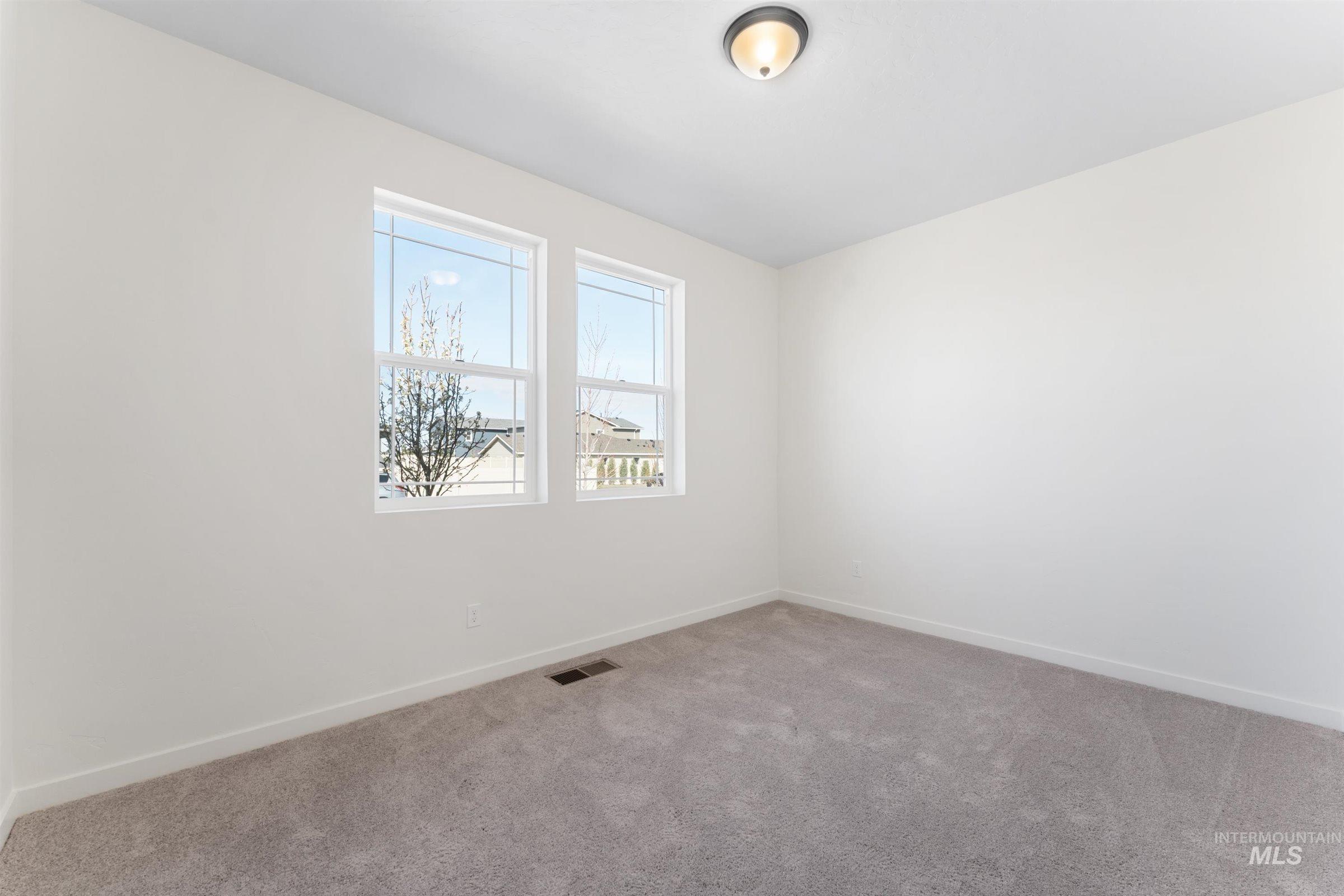 1653 S Barneson Ave Property Photo 10