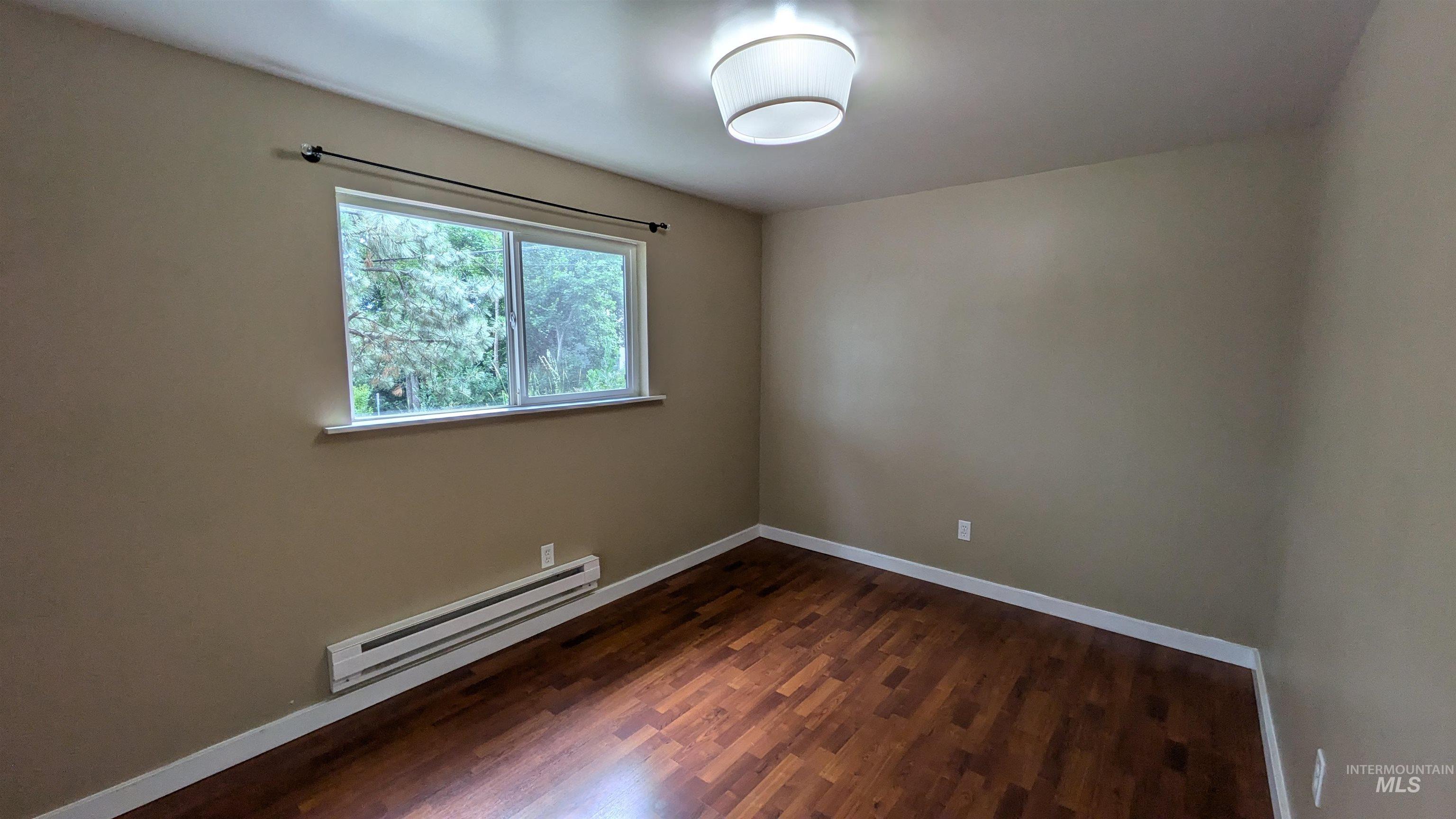 404/406 W C St Property Photo 15