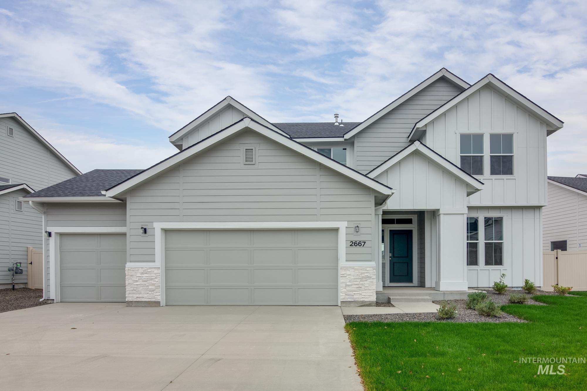 2667 E Night Rider Dr Property Photo 1