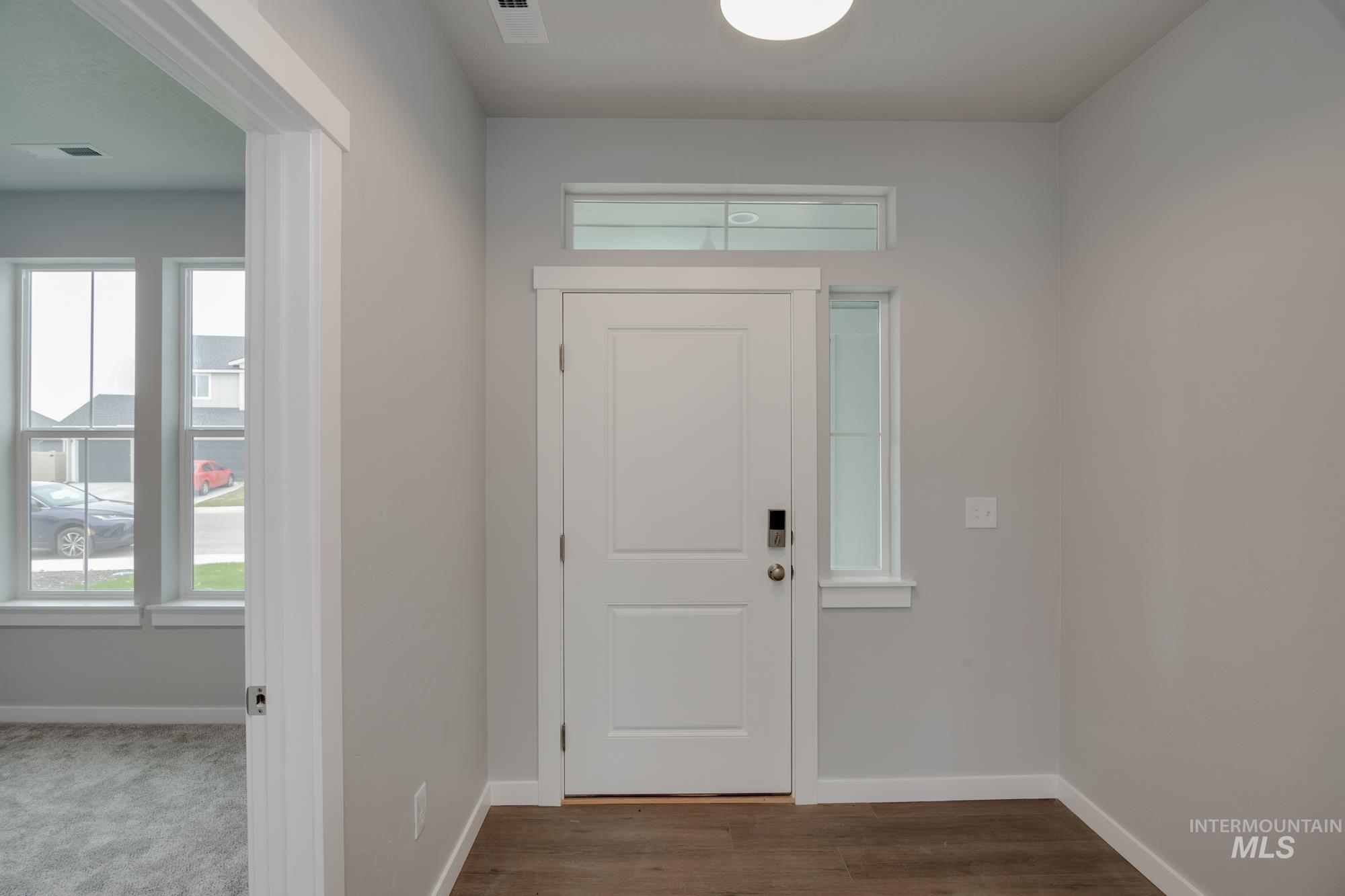 2667 E Night Rider Dr Property Photo 2