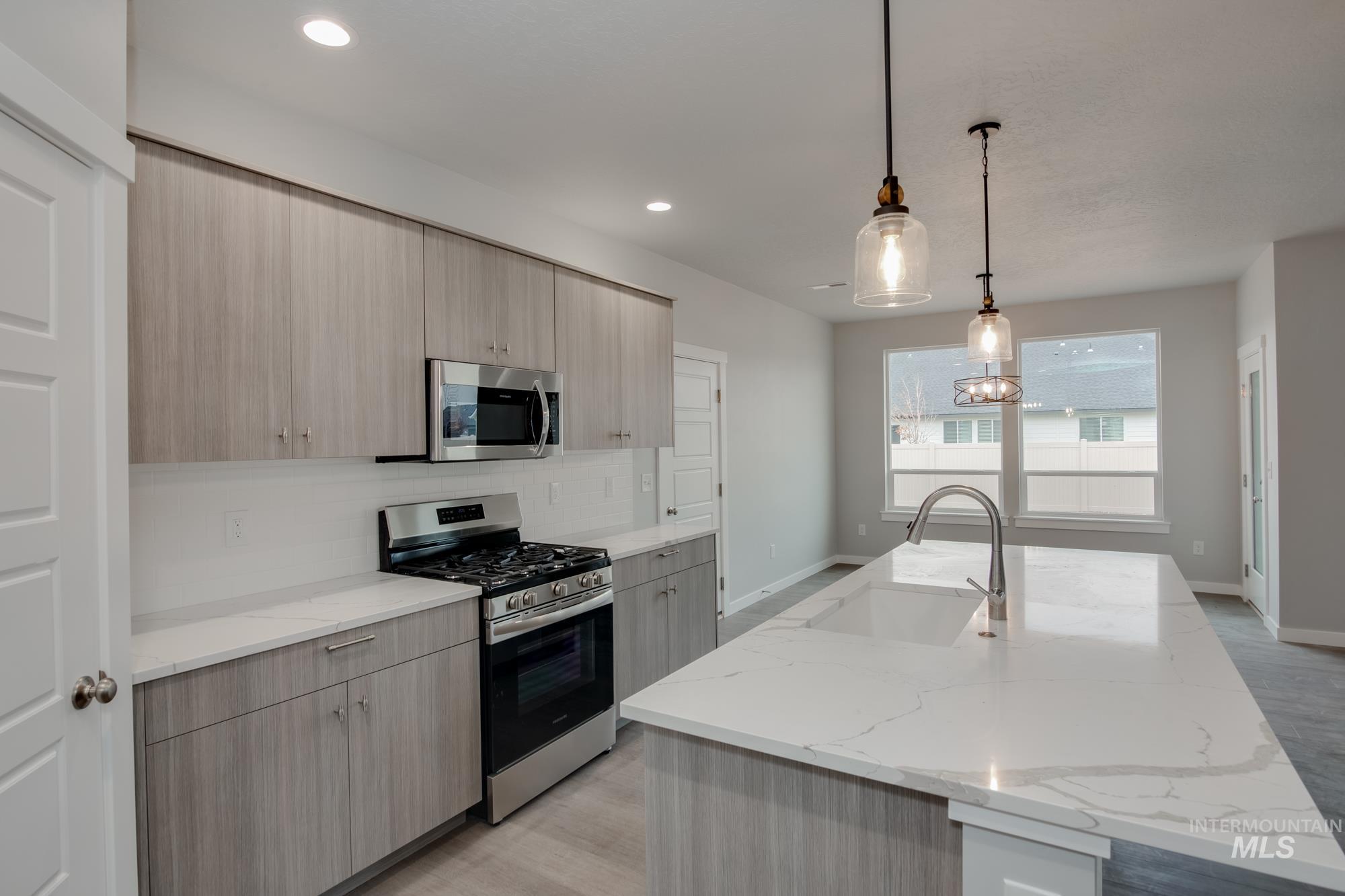 2667 E Night Rider Dr Property Photo 5